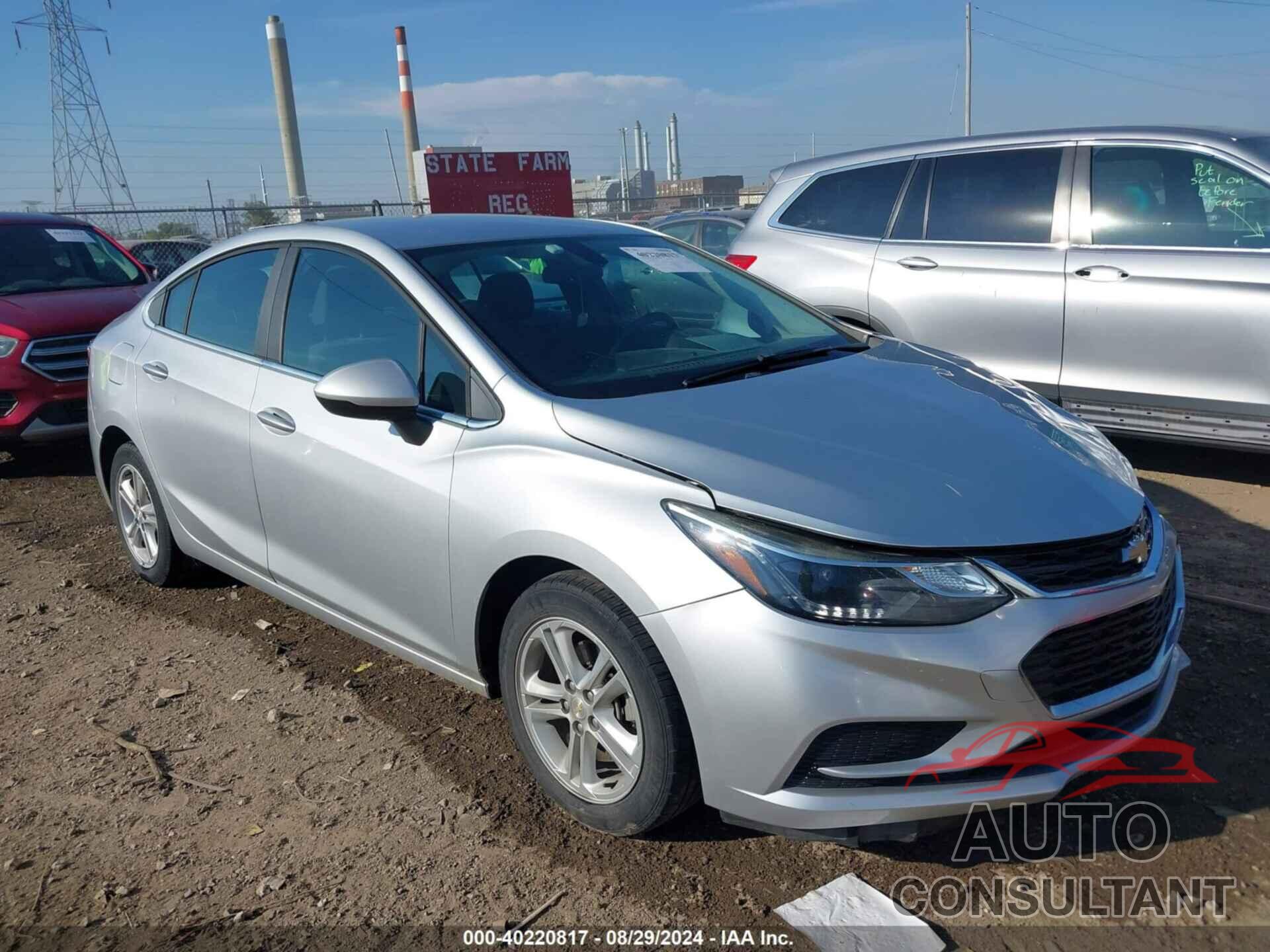 CHEVROLET CRUZE 2018 - 1G1BE5SM9J7152948