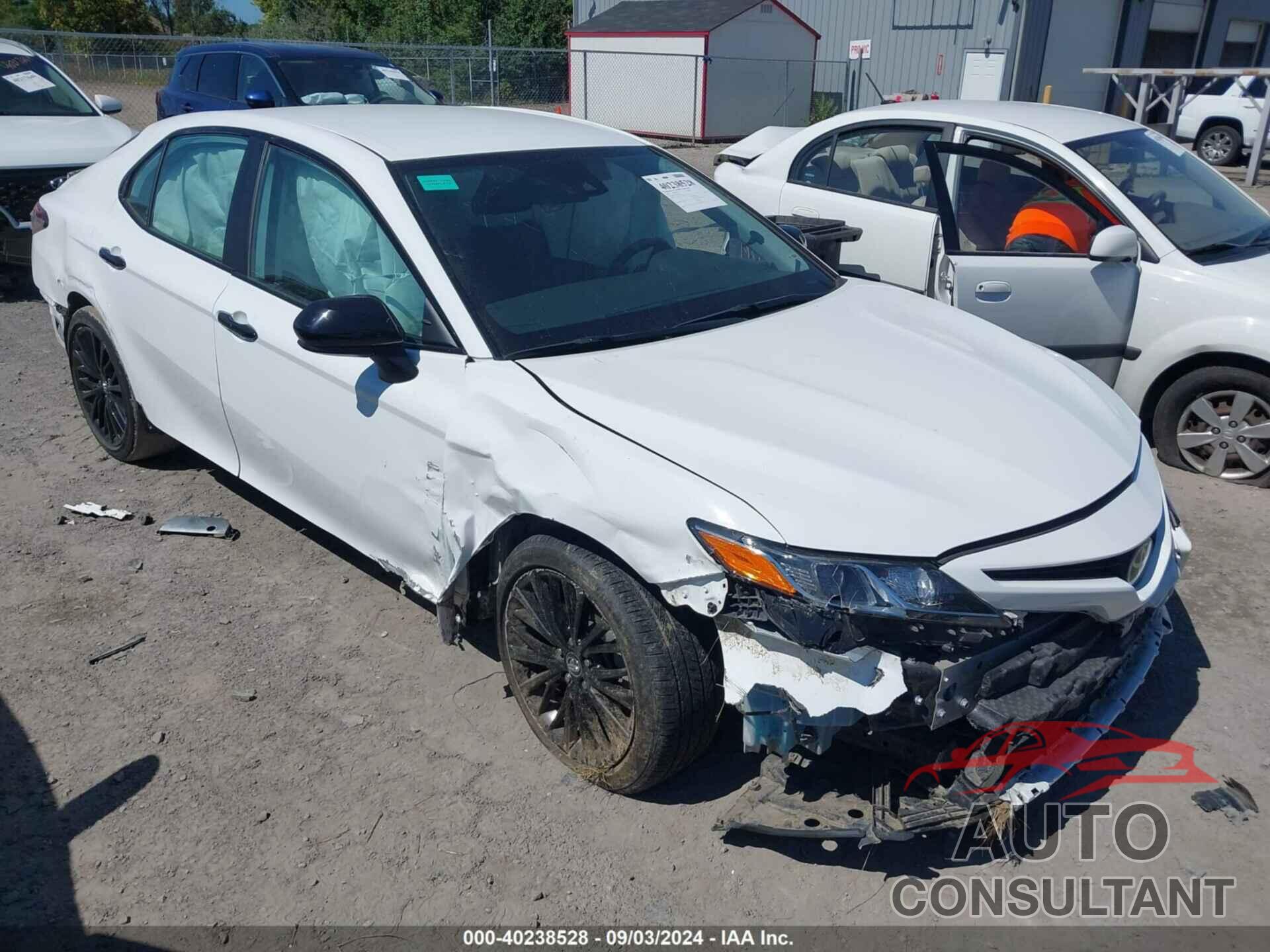 TOYOTA CAMRY 2020 - 4T1G11AKXLU327435