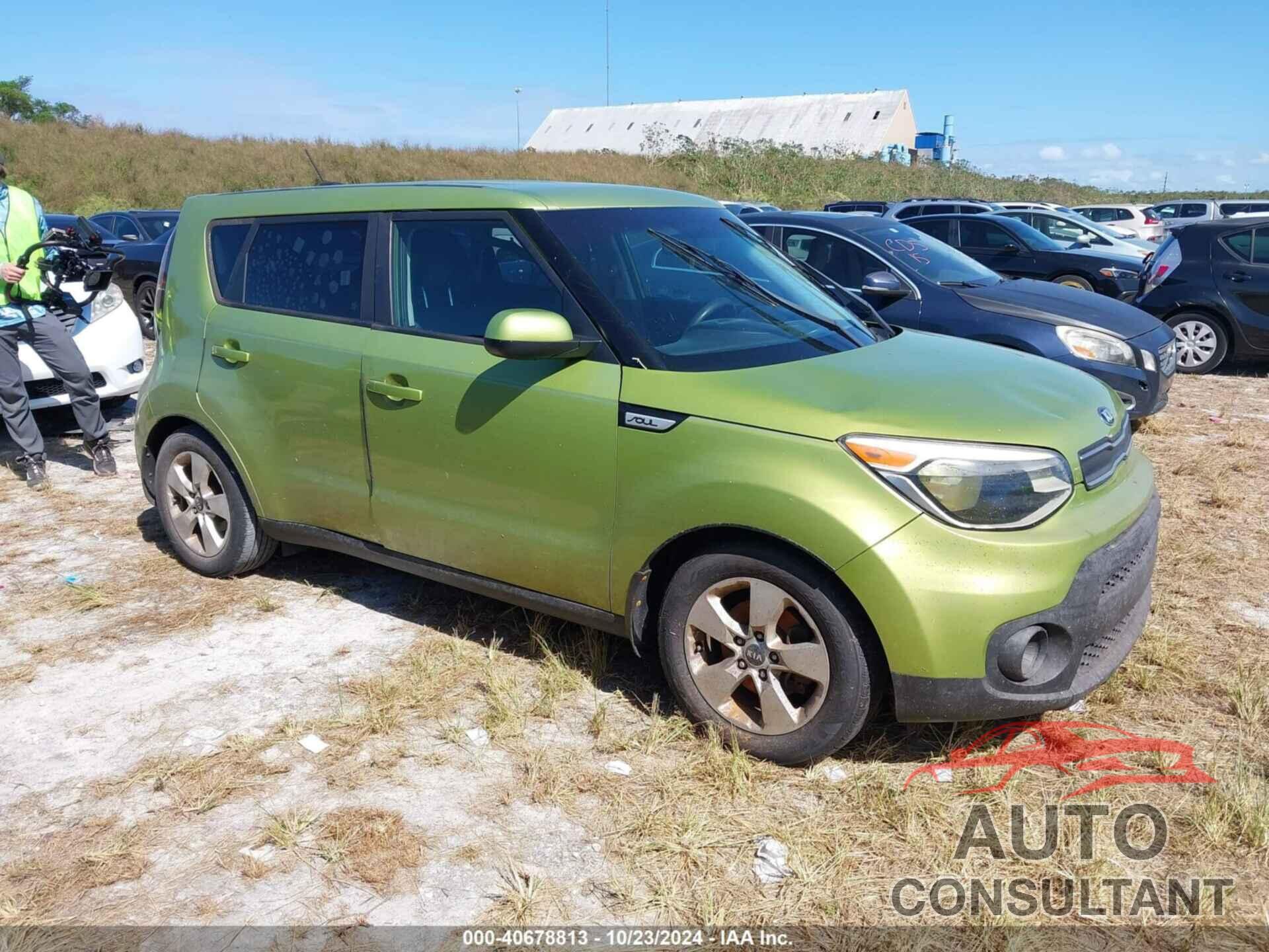 KIA SOUL 2018 - KNDJN2A2XJ7889156