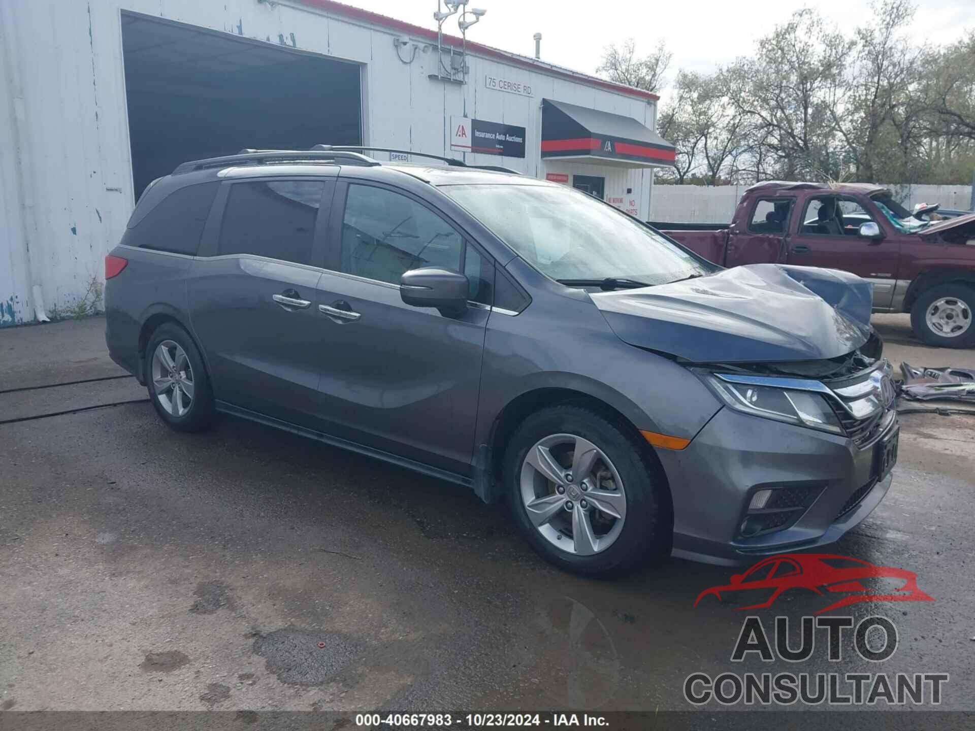 HONDA ODYSSEY 2018 - 5FNRL6H70JB003762