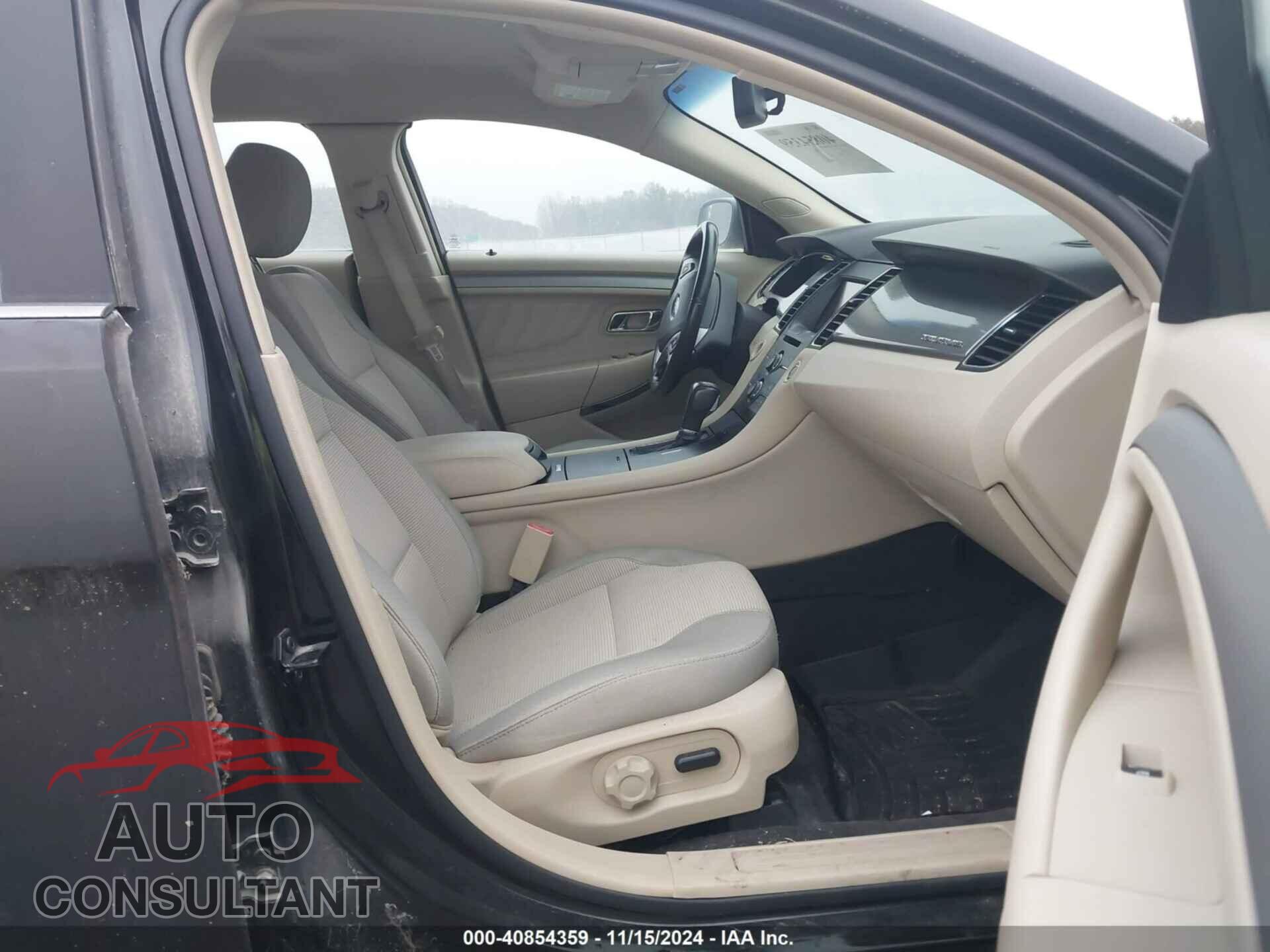 FORD TAURUS 2013 - 1FAHP2H80DG106116