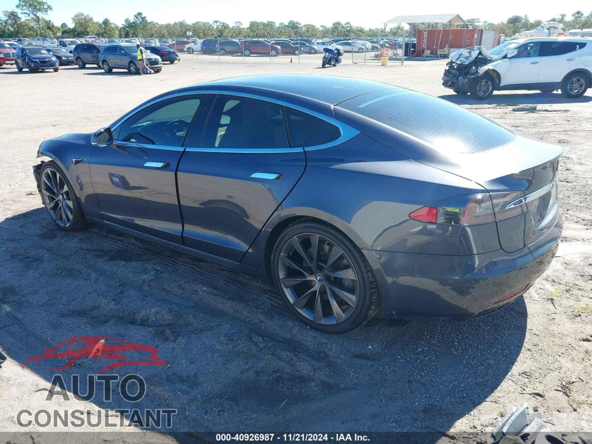 TESLA MODEL S 2020 - 5YJSA1E21LF413198
