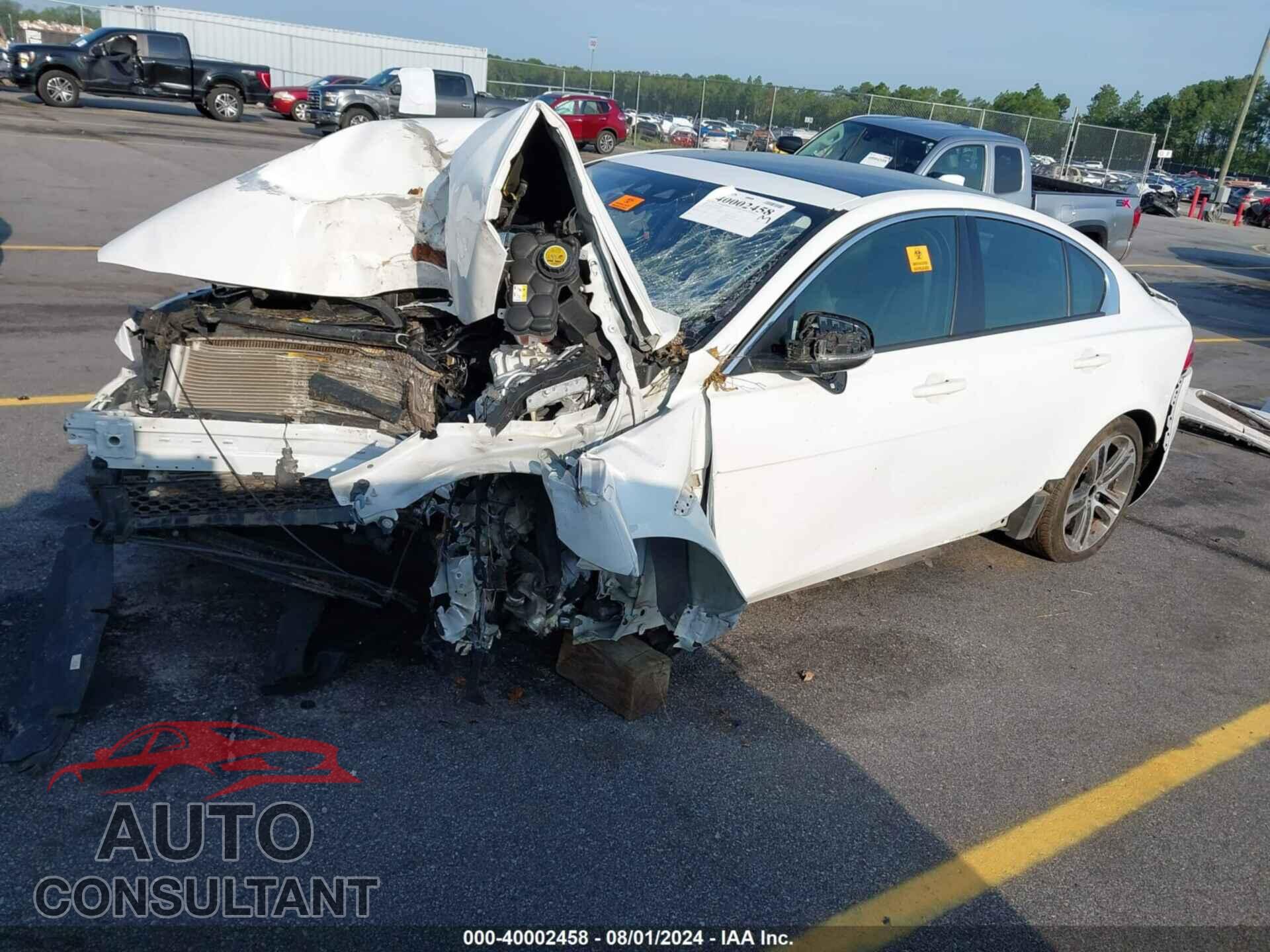 JAGUAR XE 2017 - SAJAD4BV0HA976702