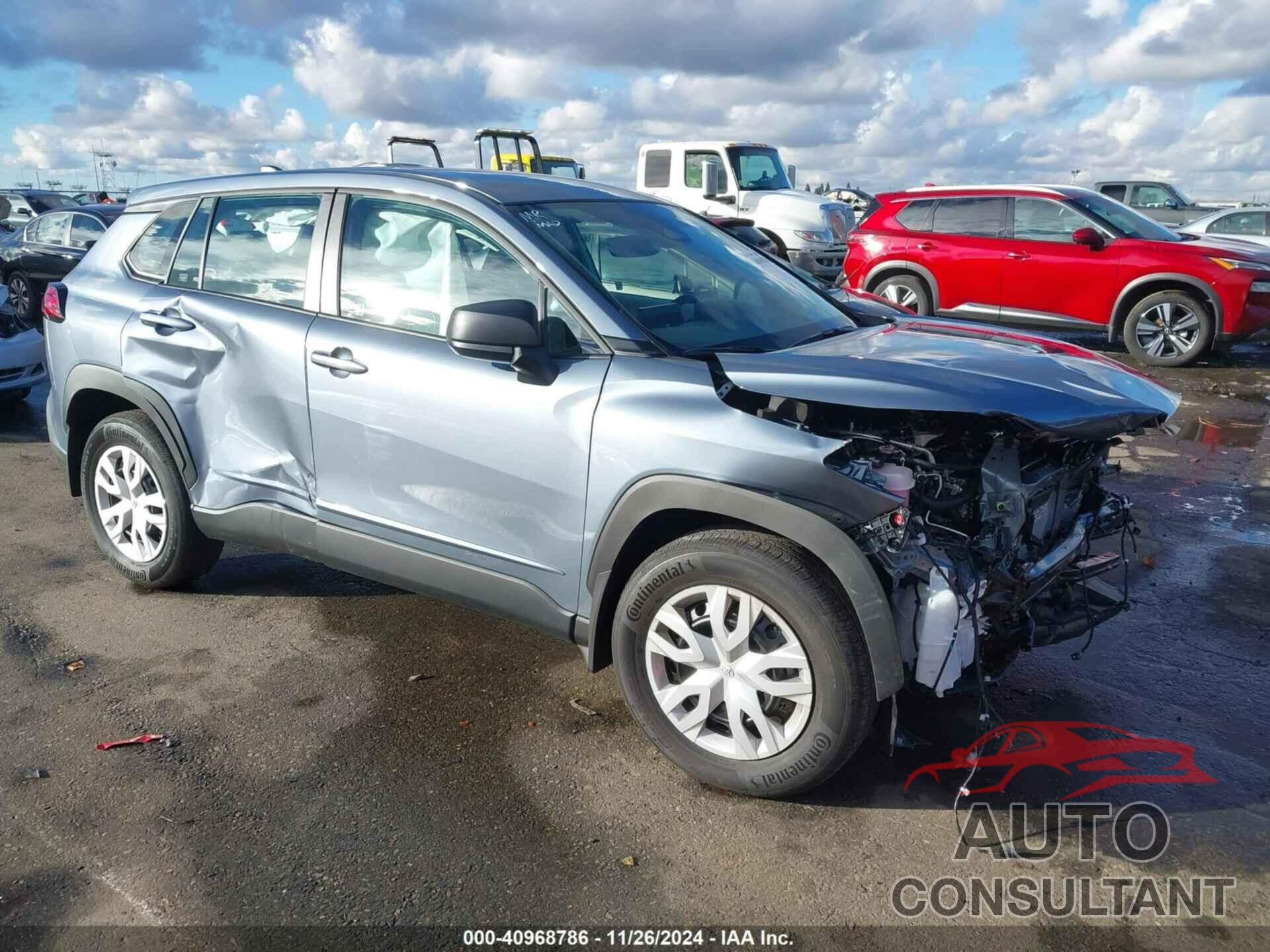 TOYOTA COROLLA CROSS 2024 - 7MUAAABG5RV111967