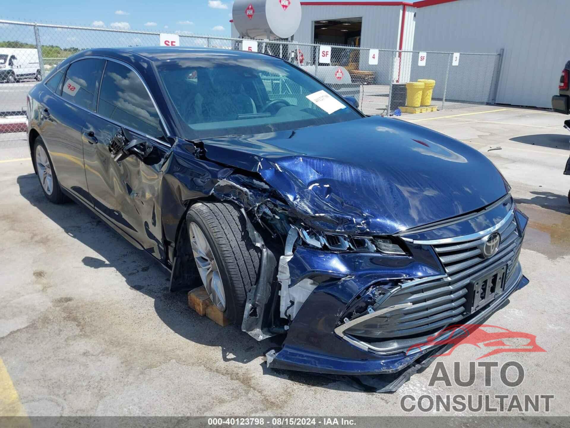 TOYOTA AVALON 2022 - 4T1JZ1FB3NU087235