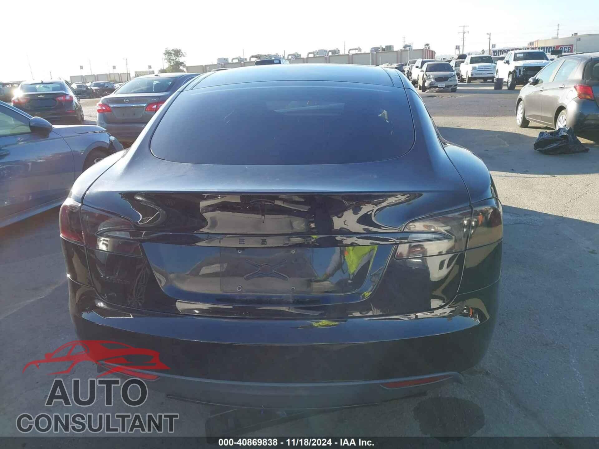 TESLA MODEL S 2013 - 5YJSA1AC3DFP10599