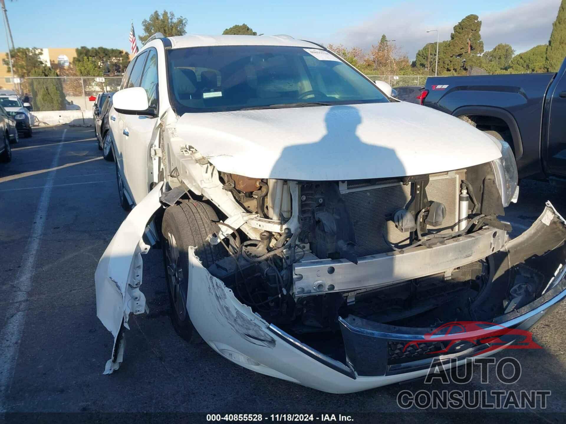 NISSAN PATHFINDER 2015 - 5N1AR2MN4FC681536