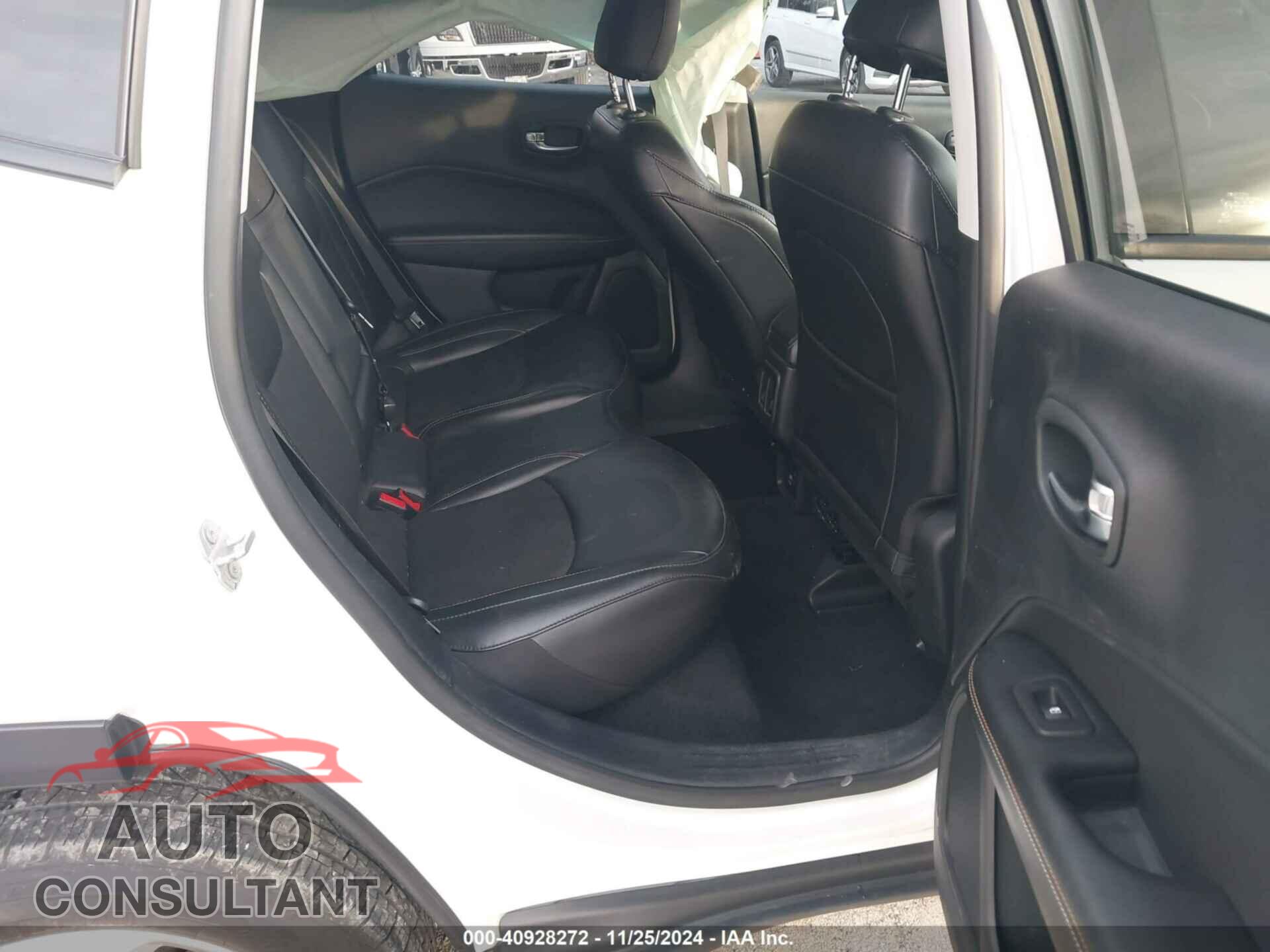 JEEP COMPASS 2020 - 3C4NJDBB7LT130132