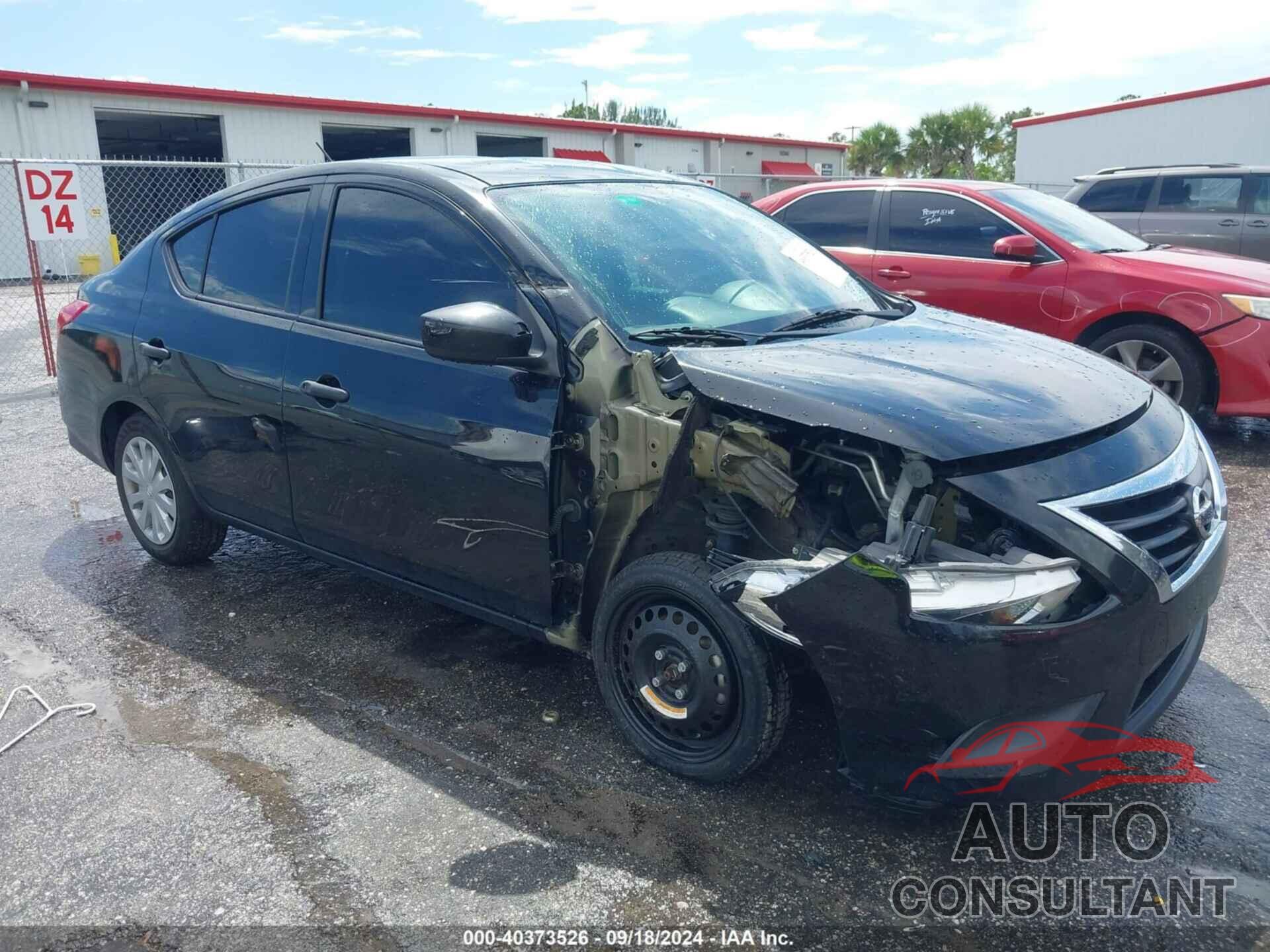 NISSAN VERSA 2019 - 3N1CN7AP7KL824668