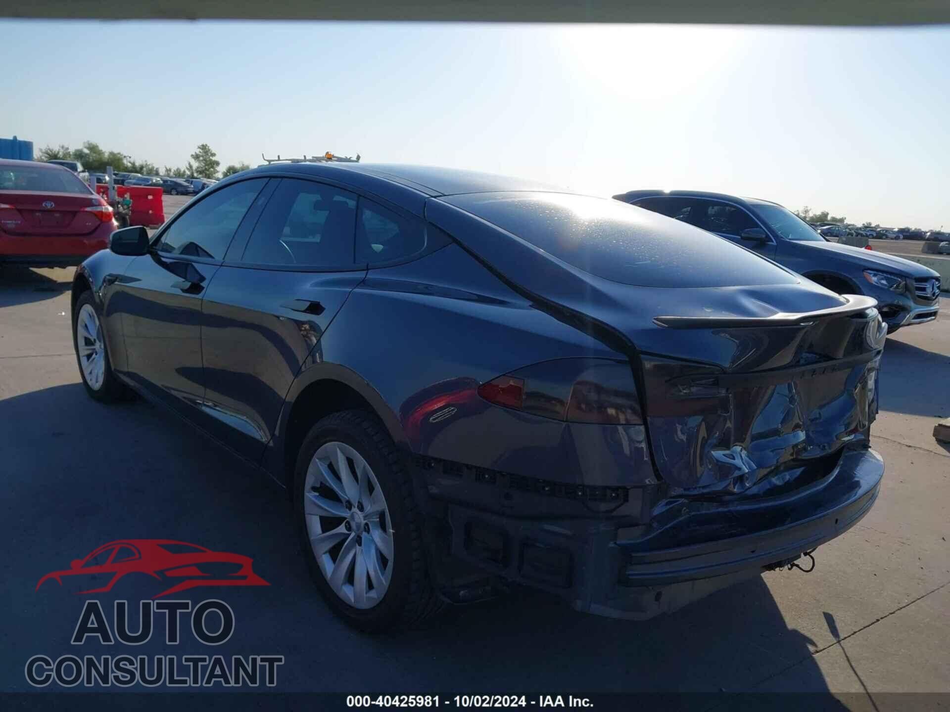 TESLA MODEL S 2018 - 5YJSA1E21JF247293