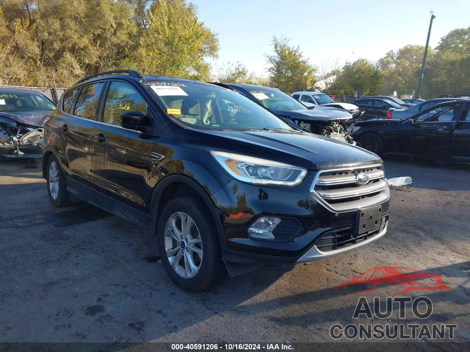 FORD ESCAPE 2017 - 1FMCU0GD8HUC10677