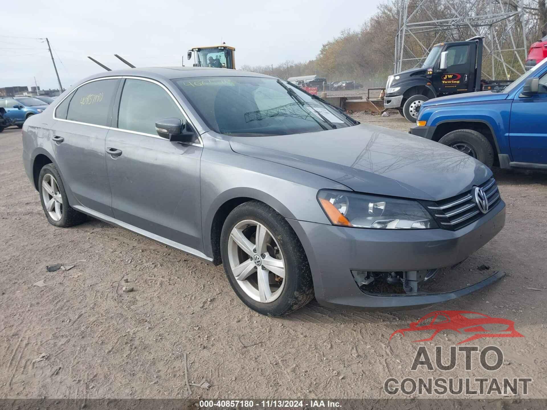 VOLKSWAGEN PASSAT 2013 - 1VWBP7A30DC089818
