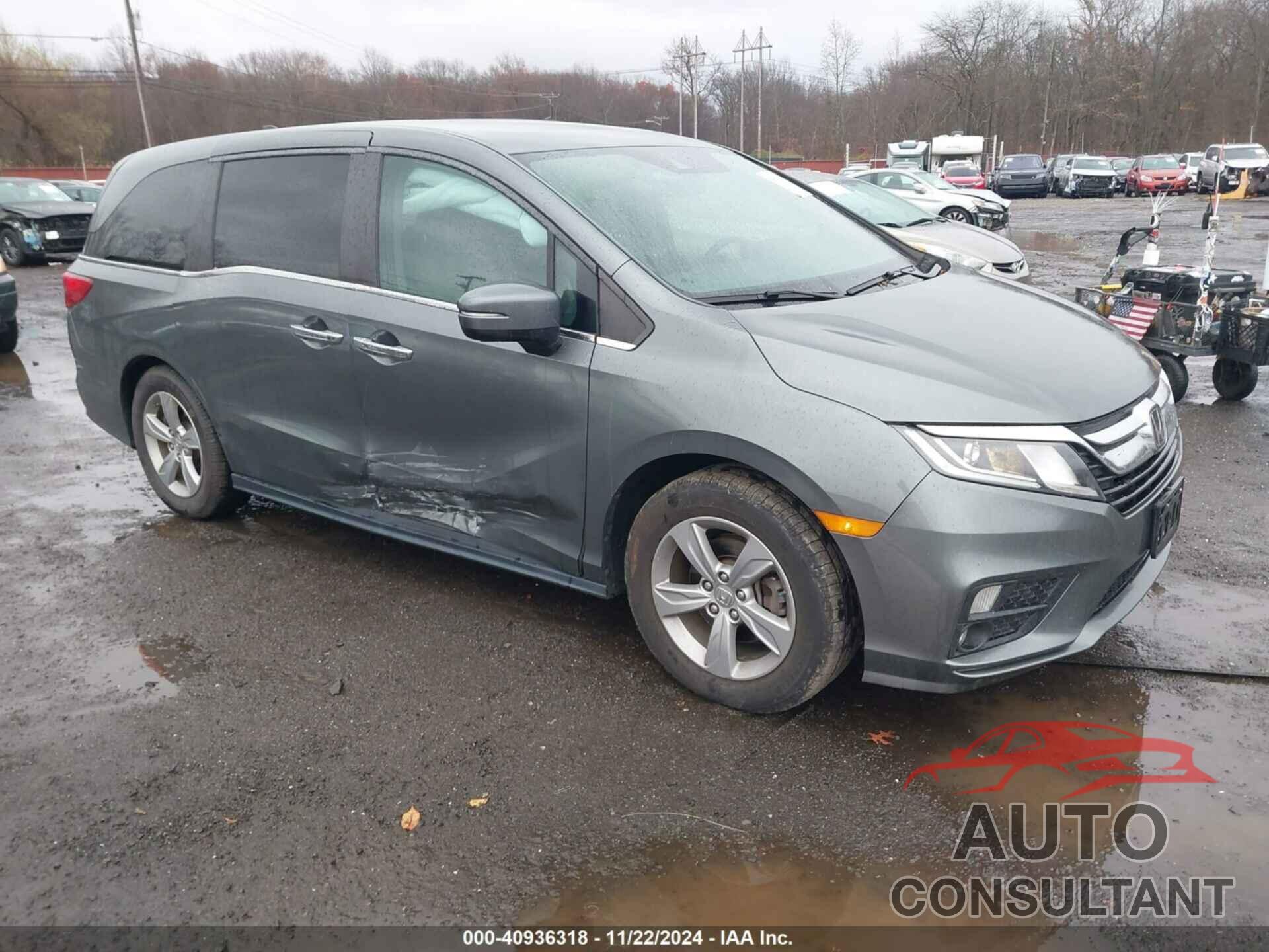 HONDA ODYSSEY 2018 - 5FNRL6H74JB009192