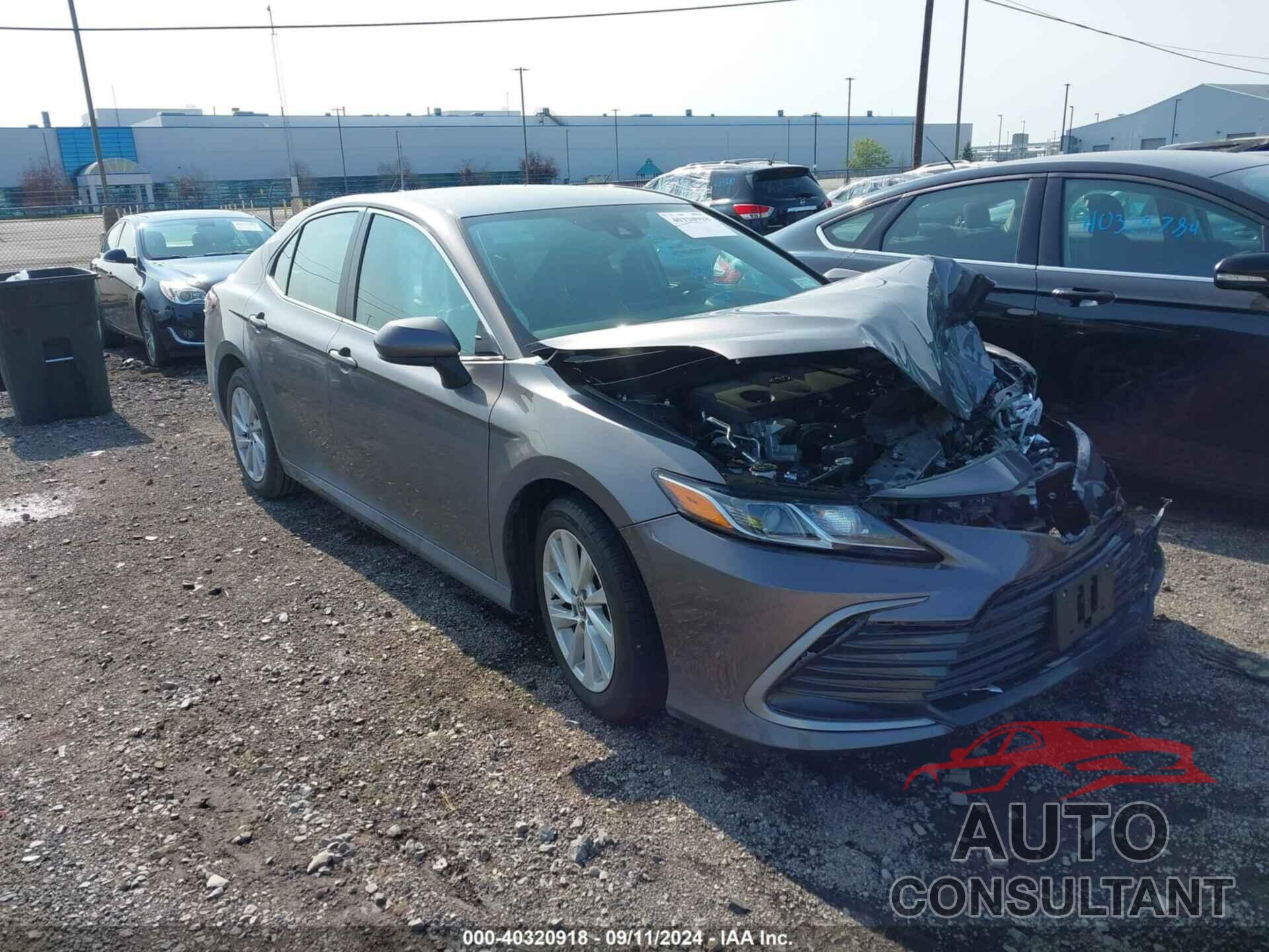 TOYOTA CAMRY 2022 - 4T1C11AK3NU046966