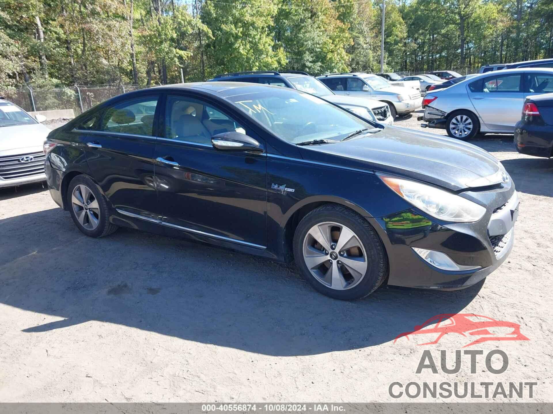 HYUNDAI SONATA HYBRID 2012 - KMHEC4A47CA032346