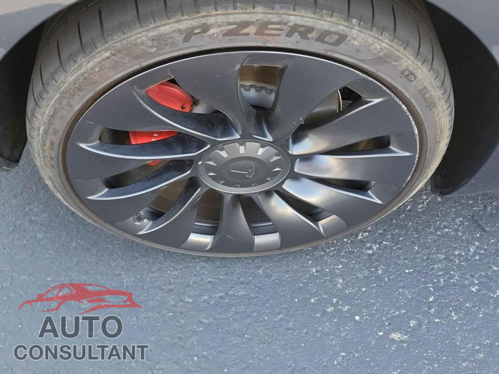 TESLA MODEL 3 2022 - 5YJ3E1EC8NF273848