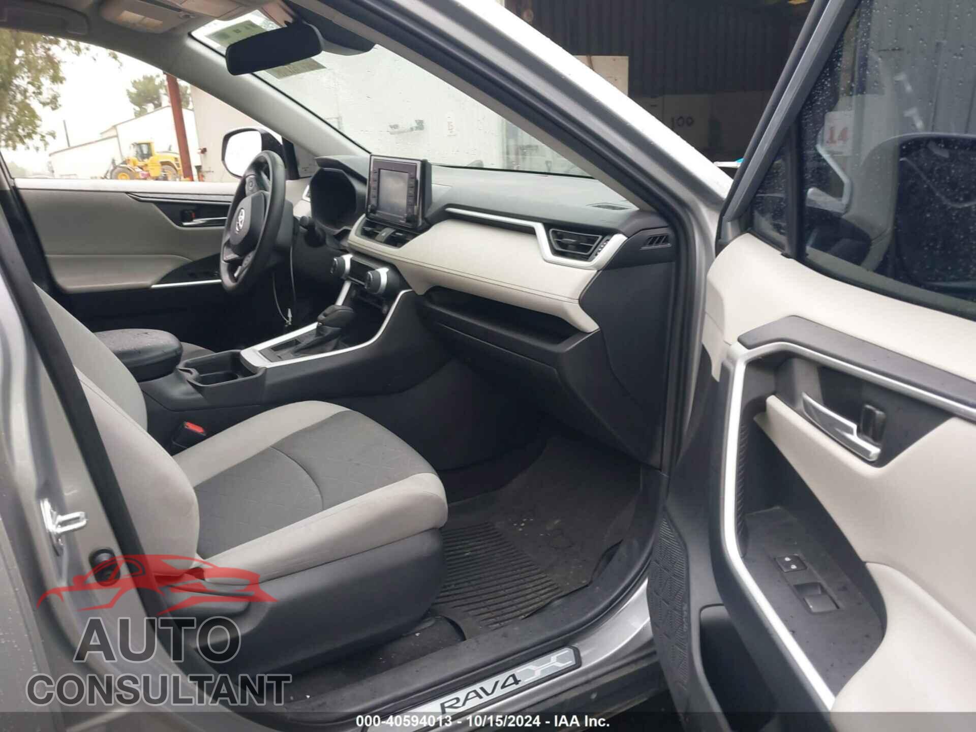 TOYOTA RAV4 2020 - 2T3W1RFV7LW102877
