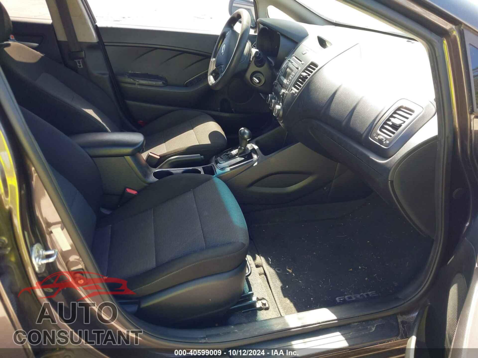 KIA FORTE 2017 - 3KPFK4A74HE147772