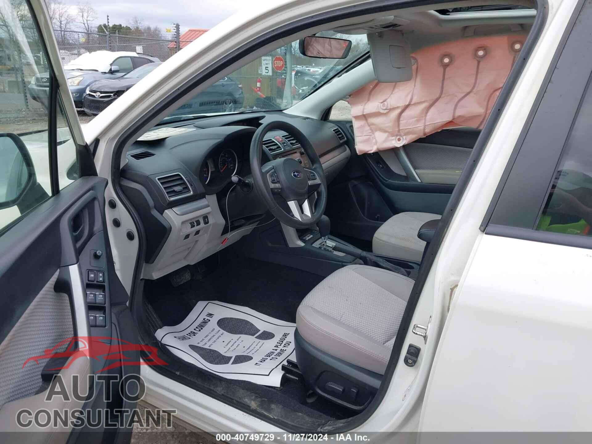 SUBARU FORESTER 2018 - JF2SJAEC1JH402693