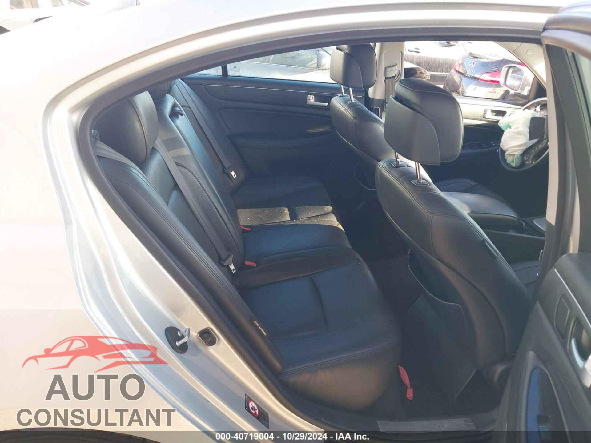 HYUNDAI GENESIS 2012 - KMHGC4DD9CU207831