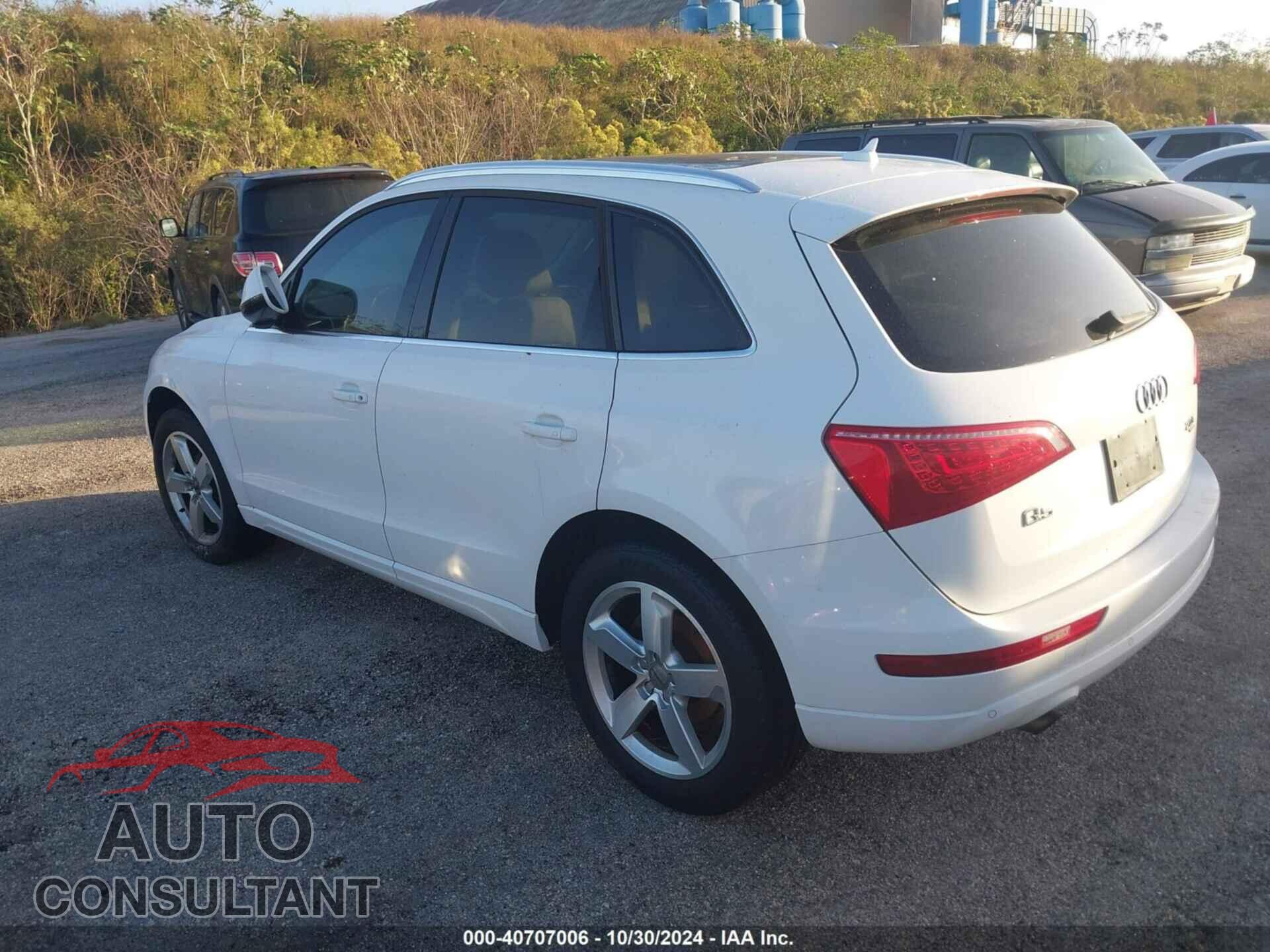 AUDI Q5 2012 - WA1LFAFP2CA121207