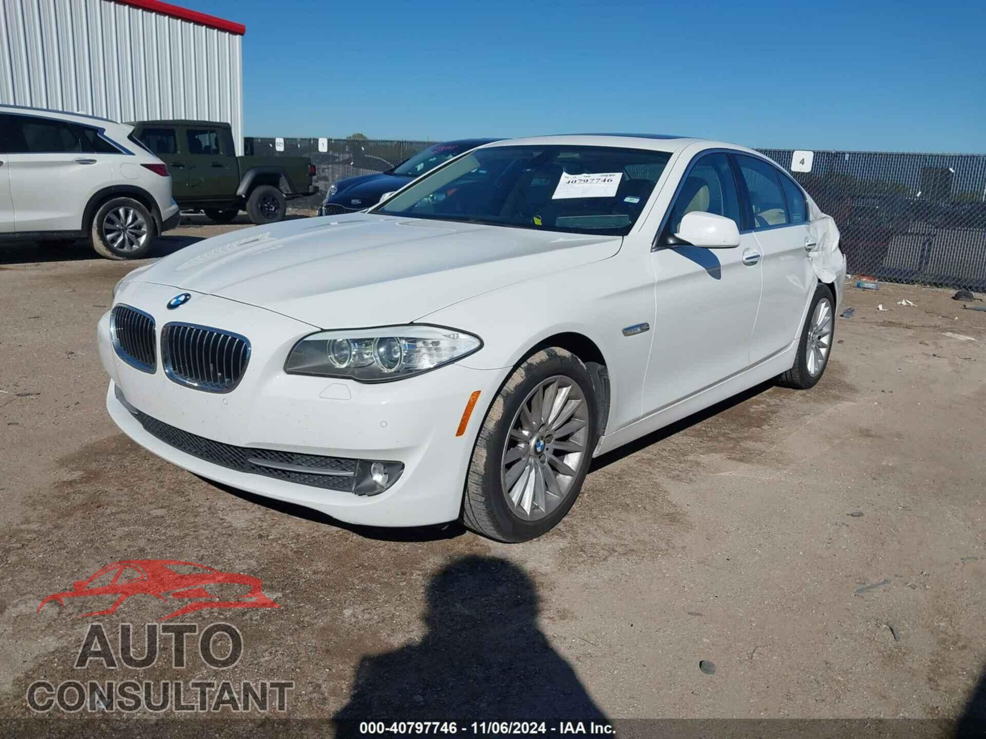 BMW 5 SERIES 2012 - WBAFR7C54CC816841