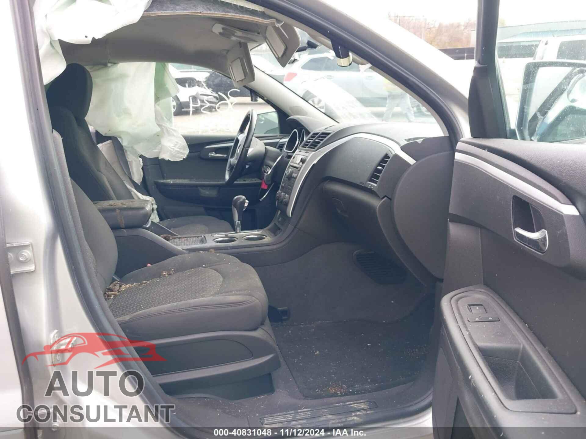 CHEVROLET TRAVERSE 2012 - 1GNKRGED6CJ382897