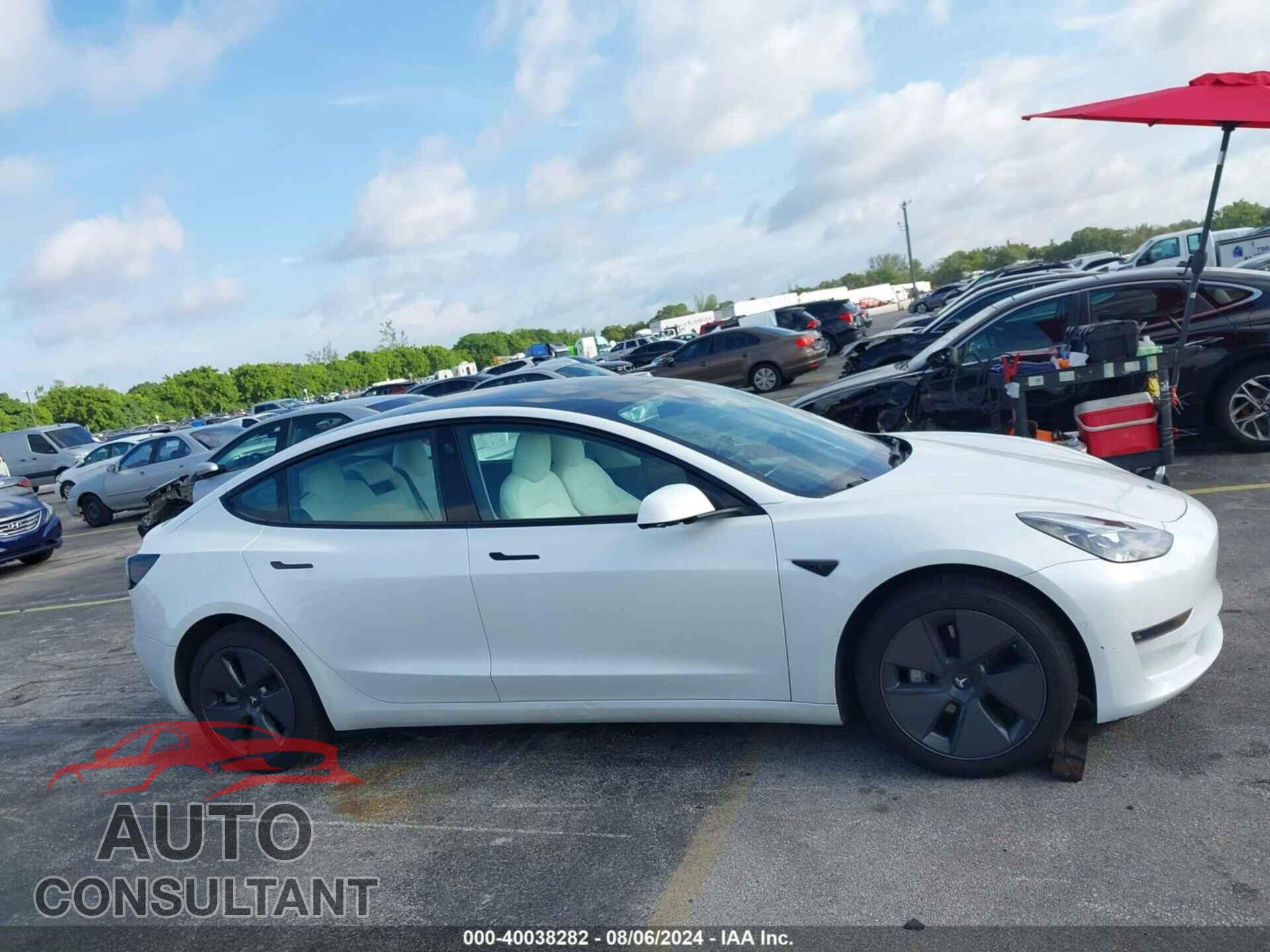TESLA MODEL 3 2021 - 5YJ3E1EA7MF093273