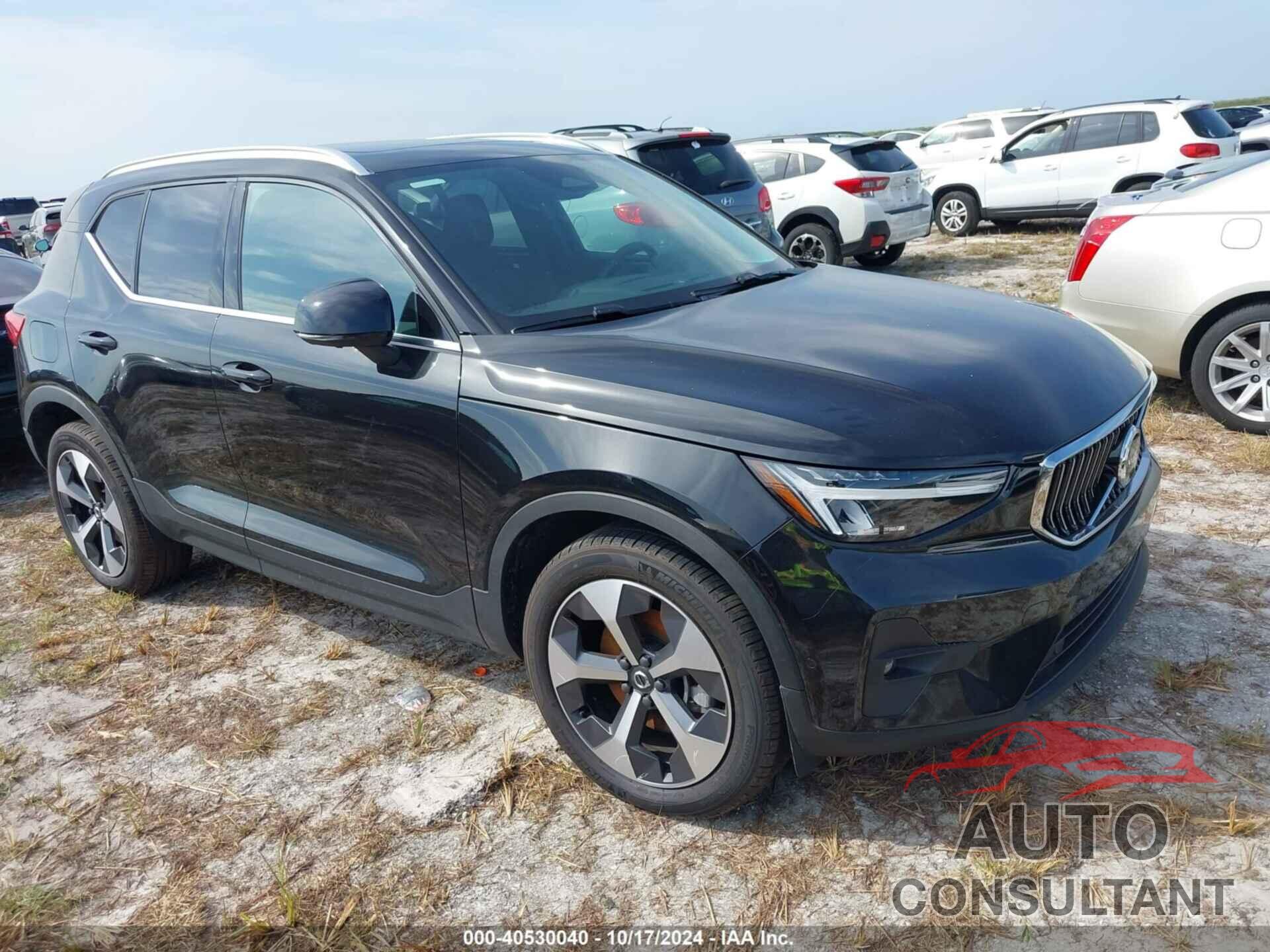 VOLVO XC40 2023 - YV4L12UN3P2915822