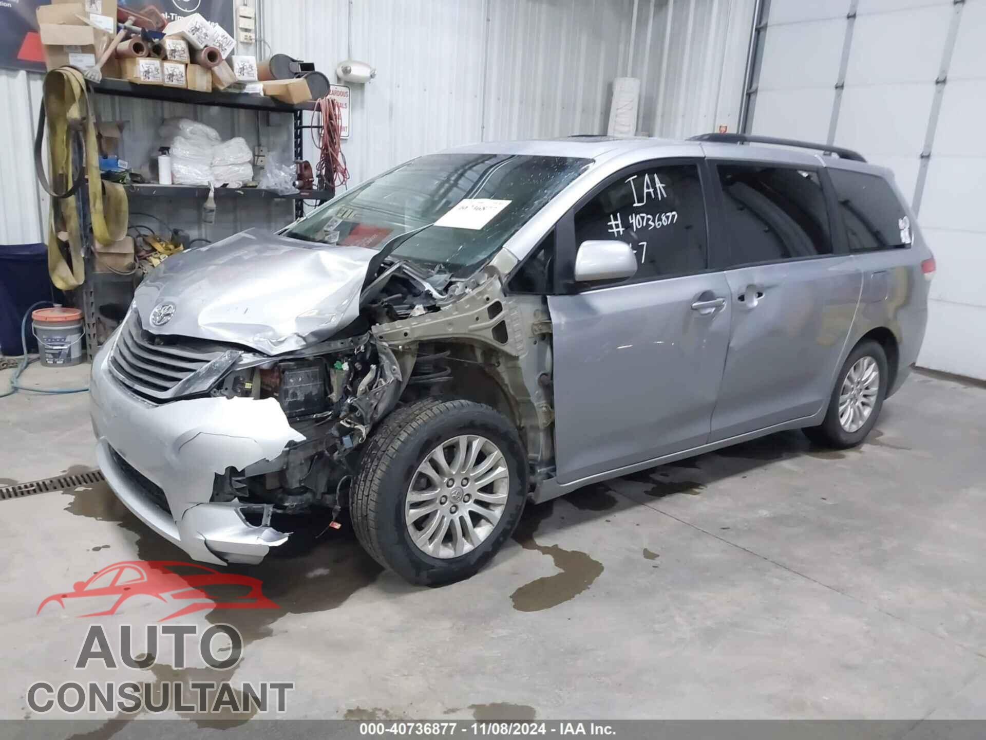 TOYOTA SIENNA 2013 - 5TDYK3DC8DS280157
