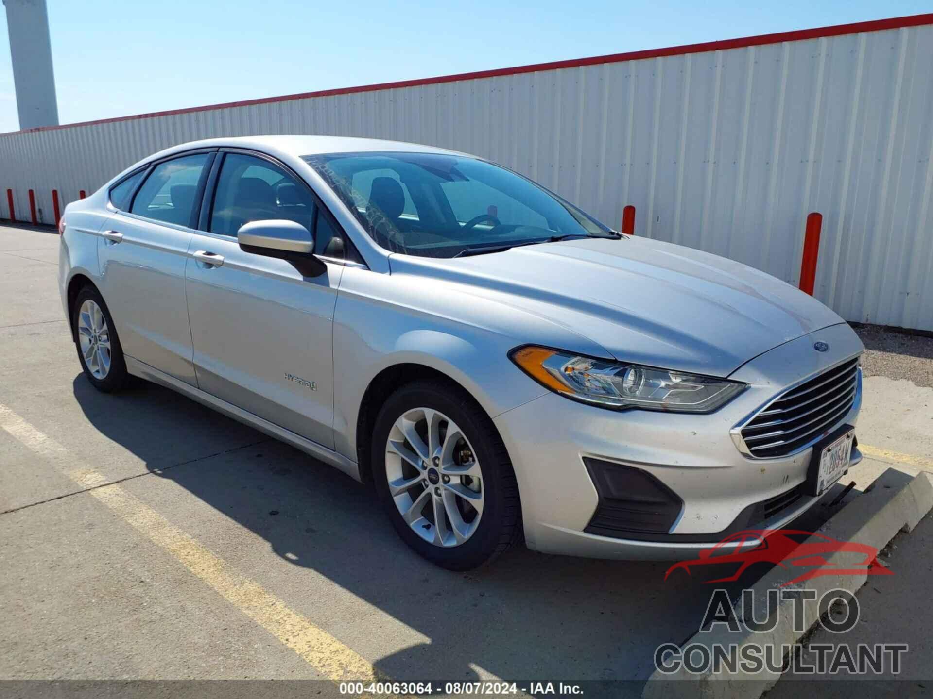 FORD FUSION HYBRID 2019 - 3FA6P0LU7KR258769