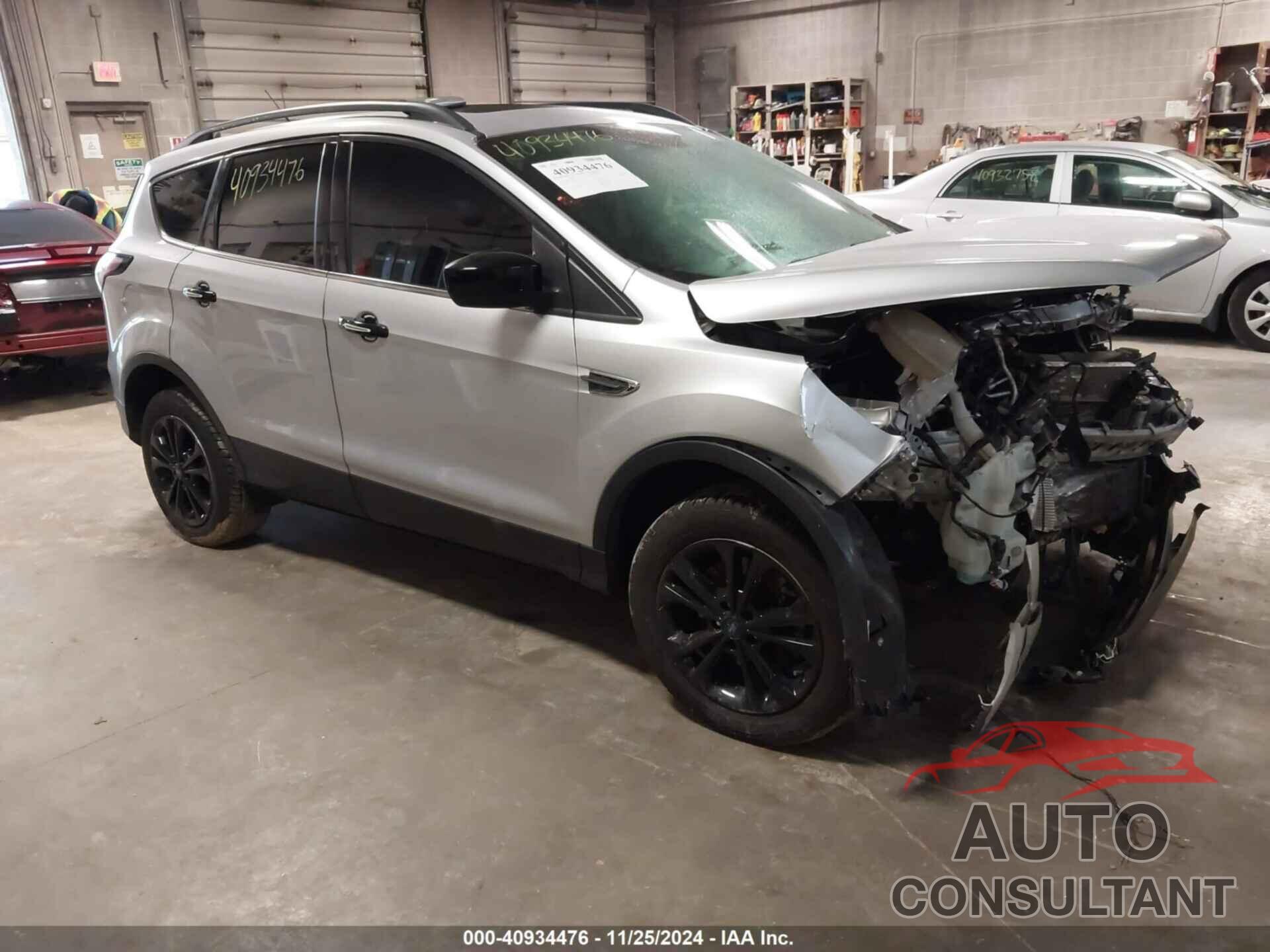 FORD ESCAPE 2017 - 1FMCU9GD0HUE39598