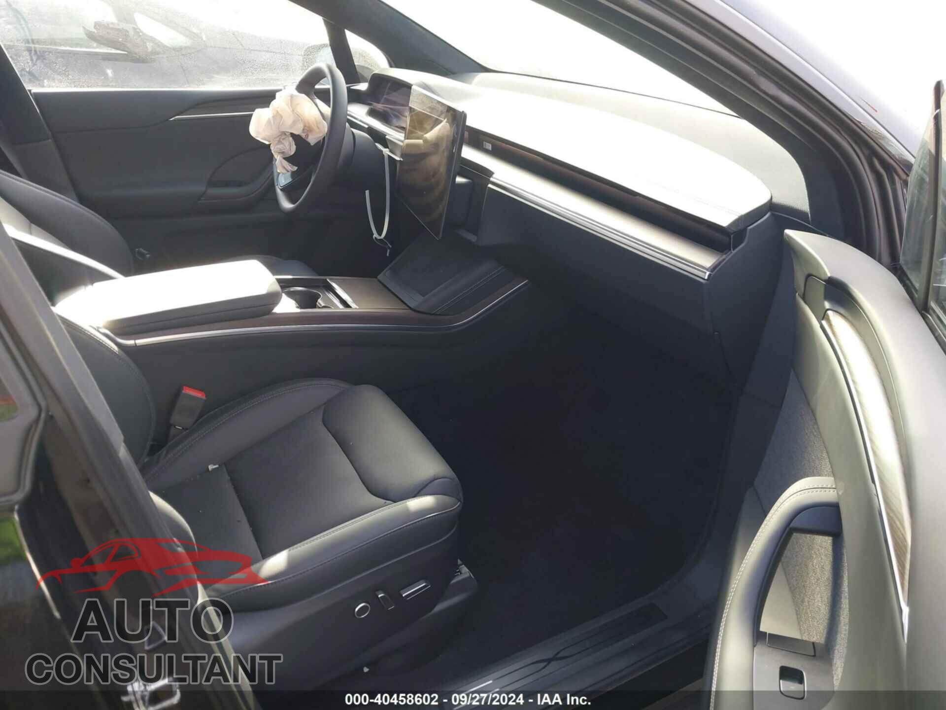 TESLA MODEL X 2024 - 7SAXCDE52RF444726