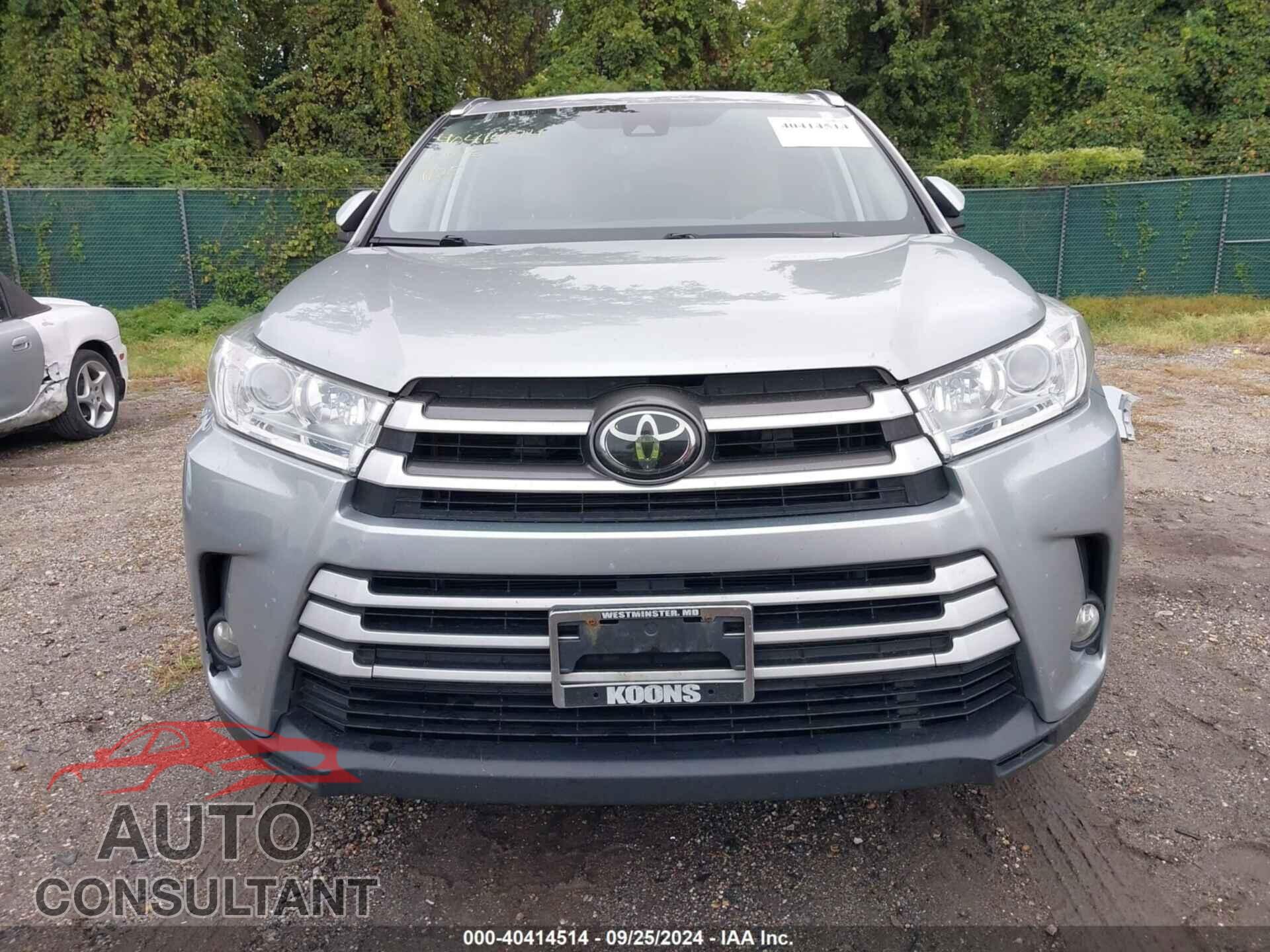 TOYOTA HIGHLANDER 2018 - 5TDJZRFH7JS852551