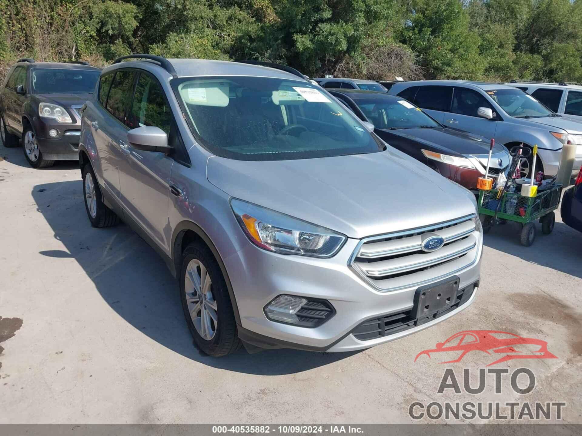 FORD ESCAPE 2018 - 1FMCU0GD5JUD58839