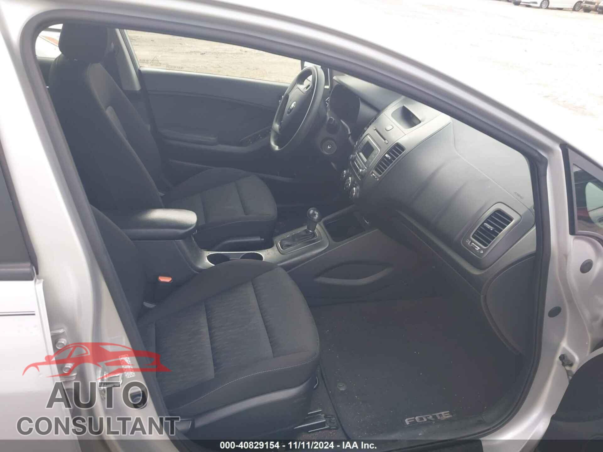 KIA FORTE 2016 - KNAFK4A67G5507485