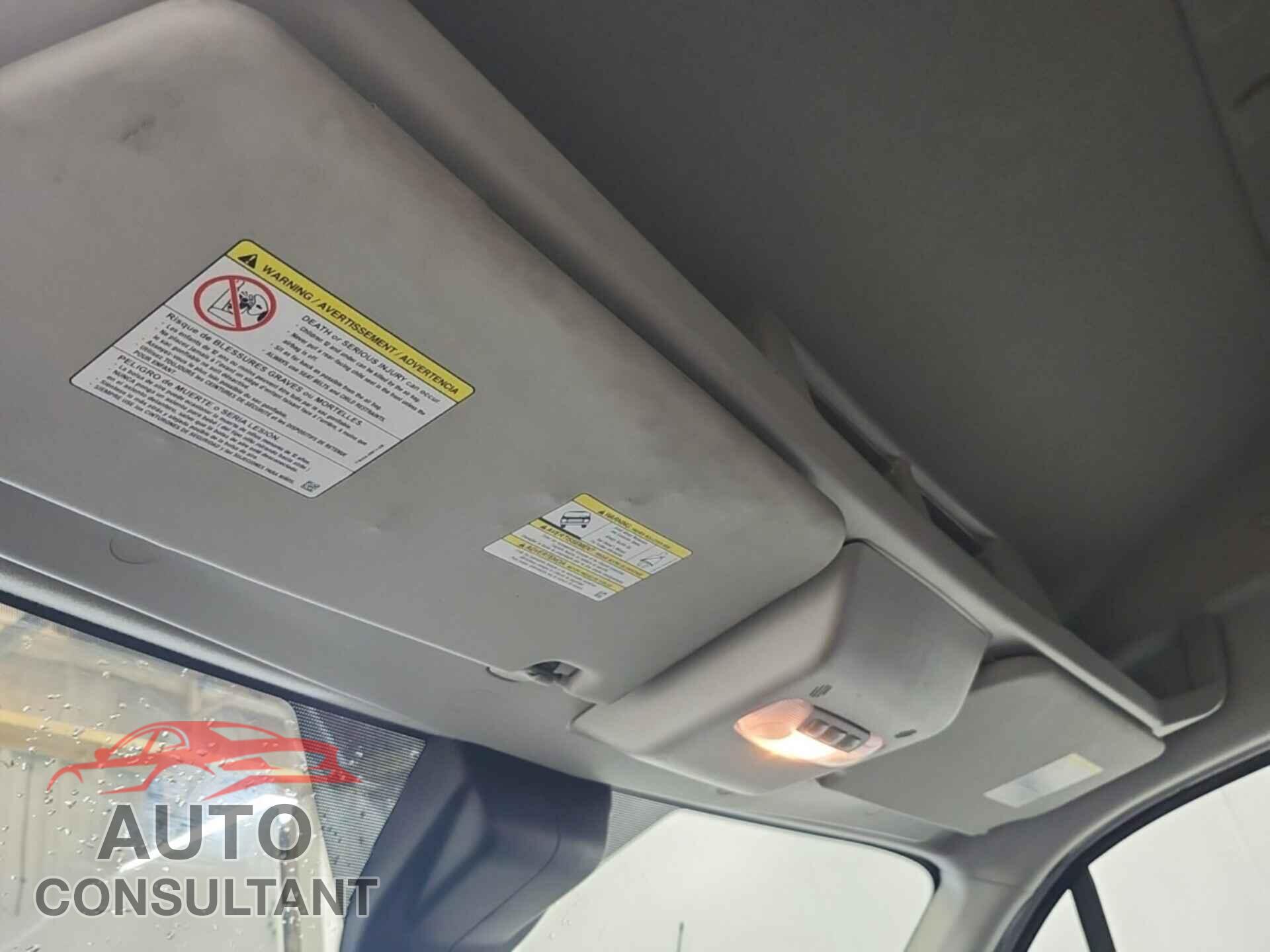 FORD TRANSIT 2019 - 1FTYR2CM3KKA04053