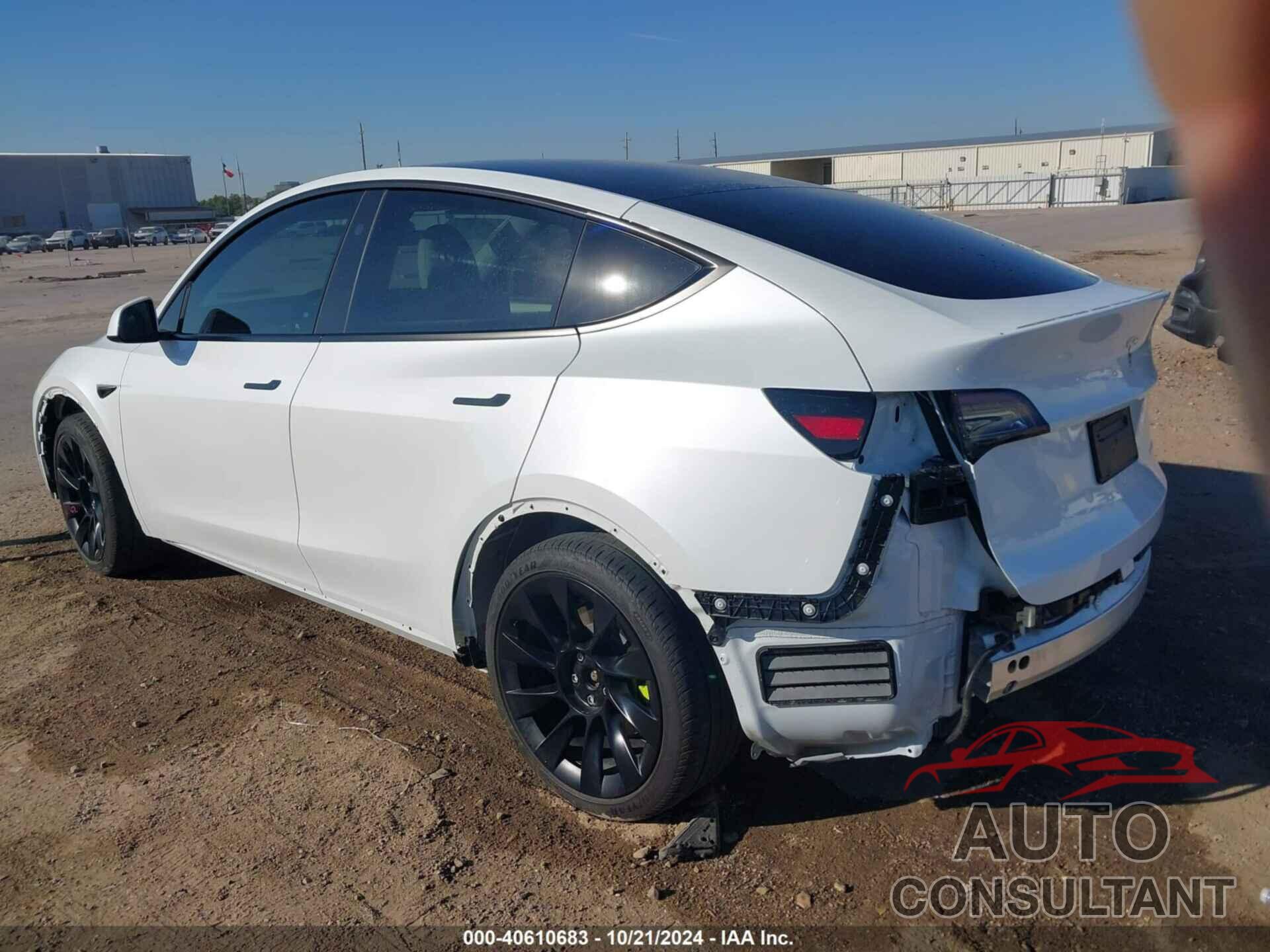 TESLA MODEL Y 2023 - 7SAYGDEE5PA148019