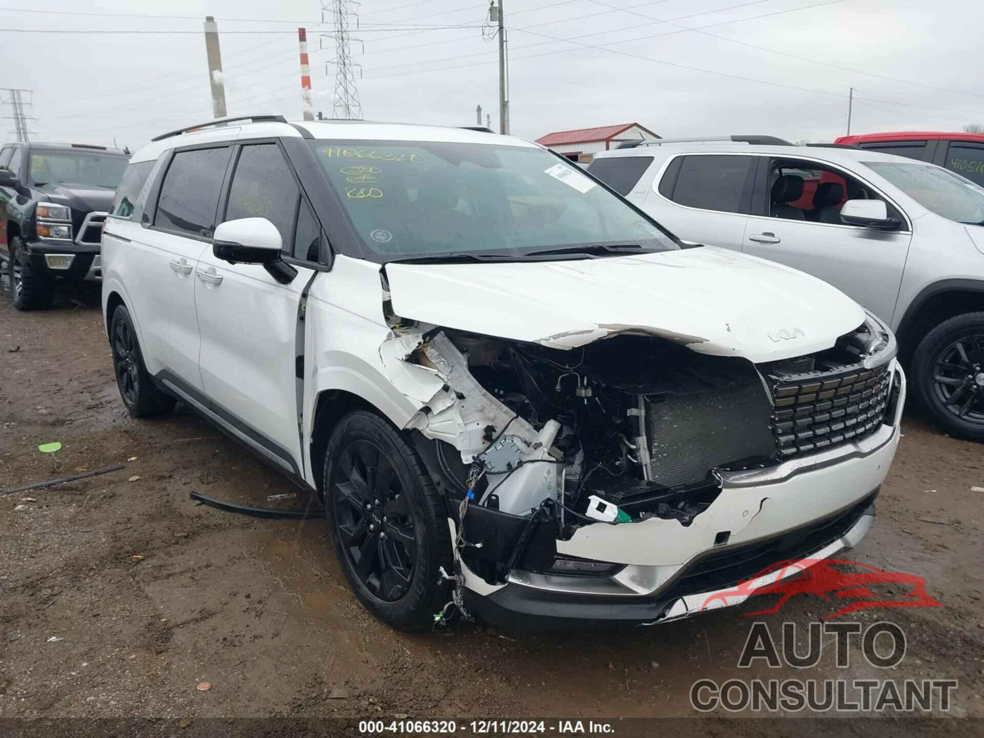 KIA CARNIVAL MPV 2023 - KNDNE5H38P6207438