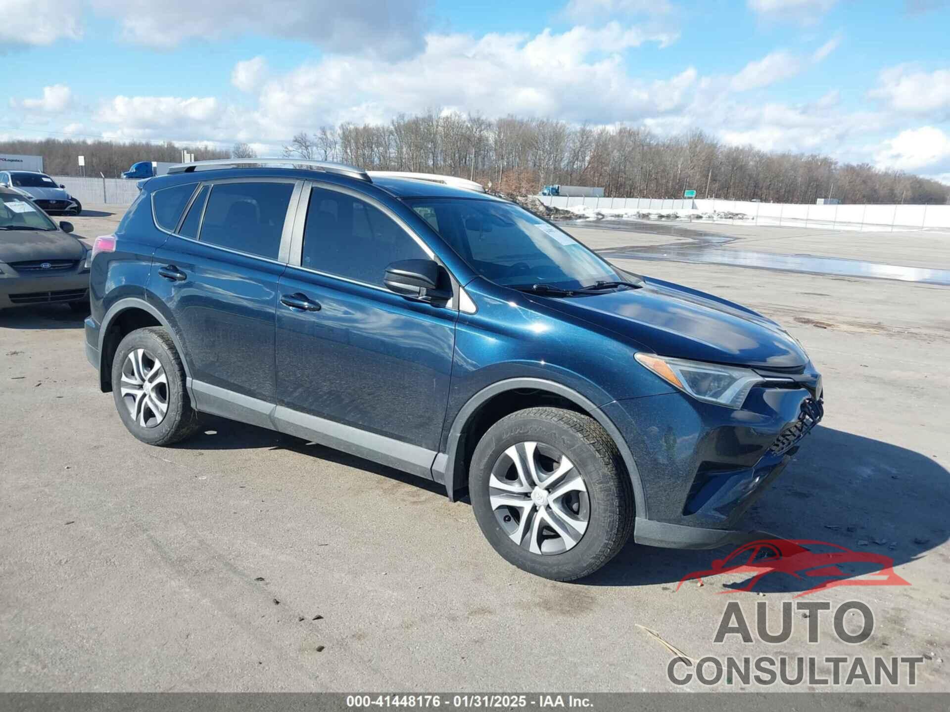 TOYOTA RAV4 2017 - 2T3BFREV2HW658541