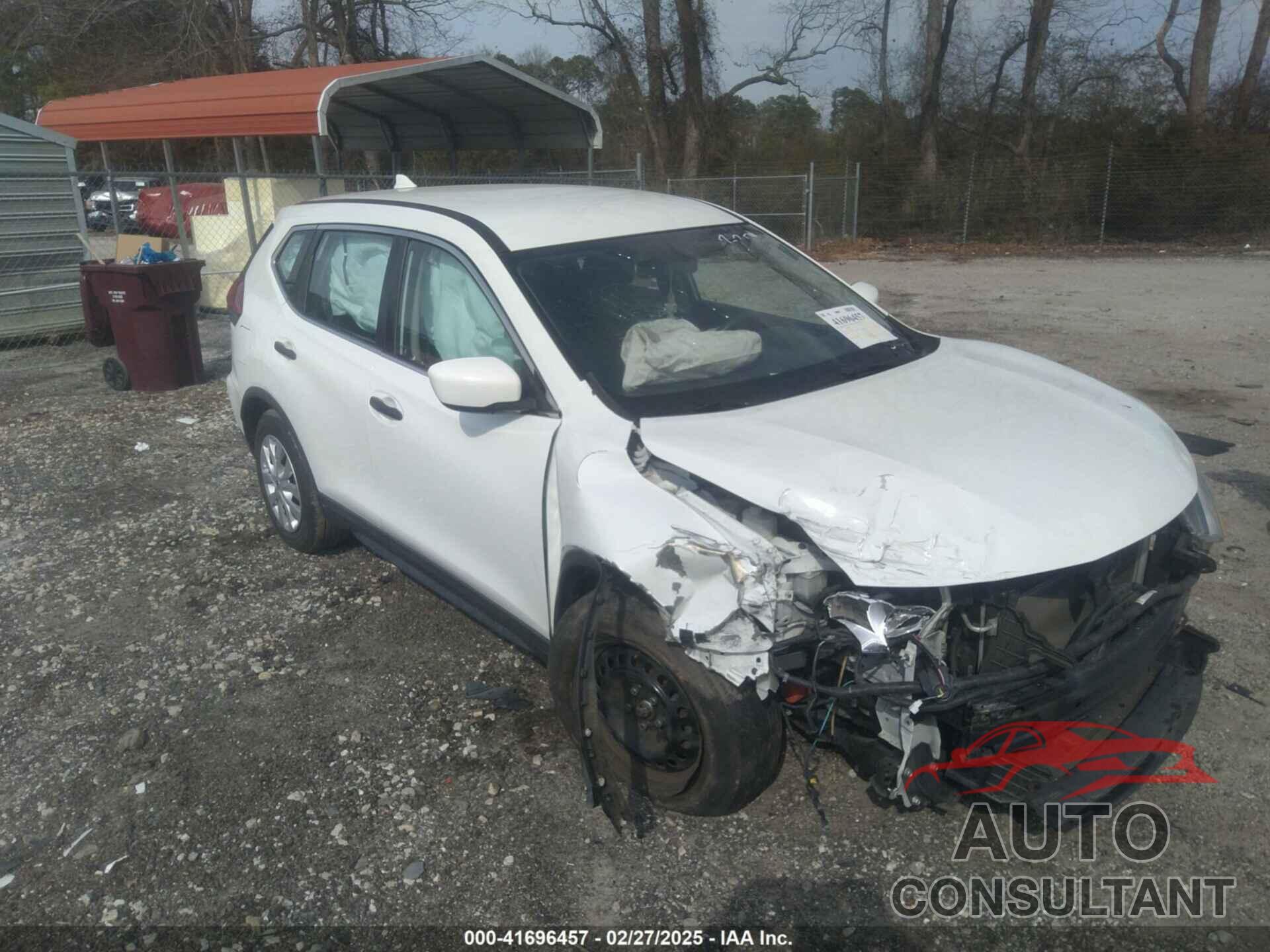 NISSAN ROGUE 2017 - KNMAT2MT4HP543351