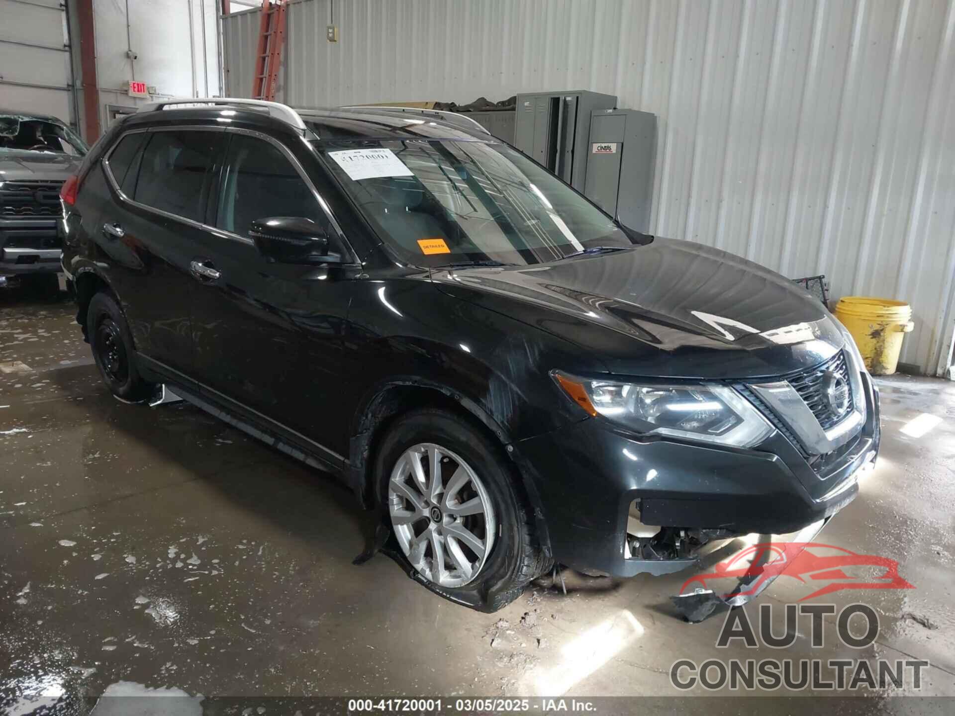 NISSAN ROGUE 2017 - KNMAT2MT8HP532191