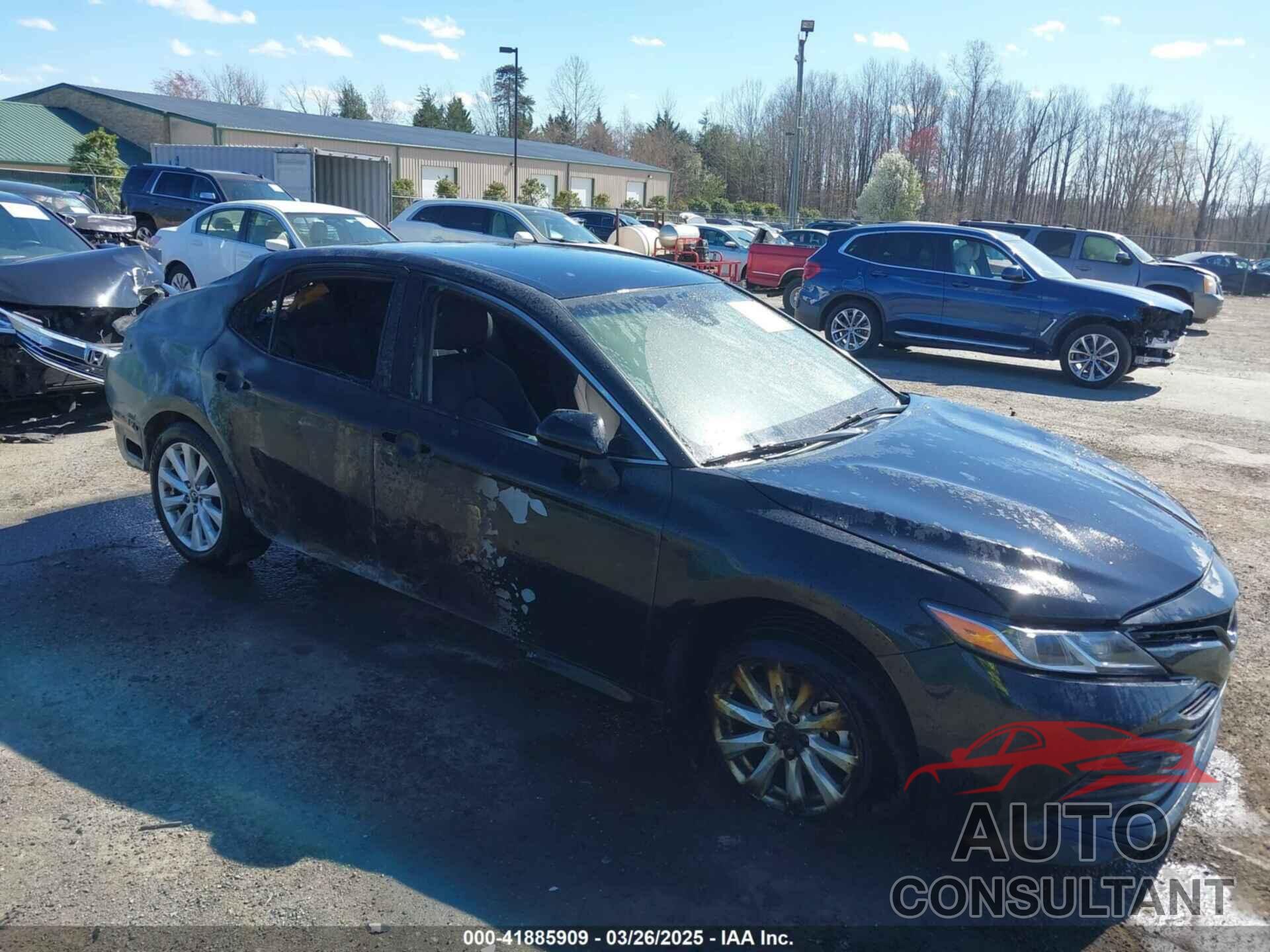 TOYOTA CAMRY 2018 - 4T1B11HK4JU067885
