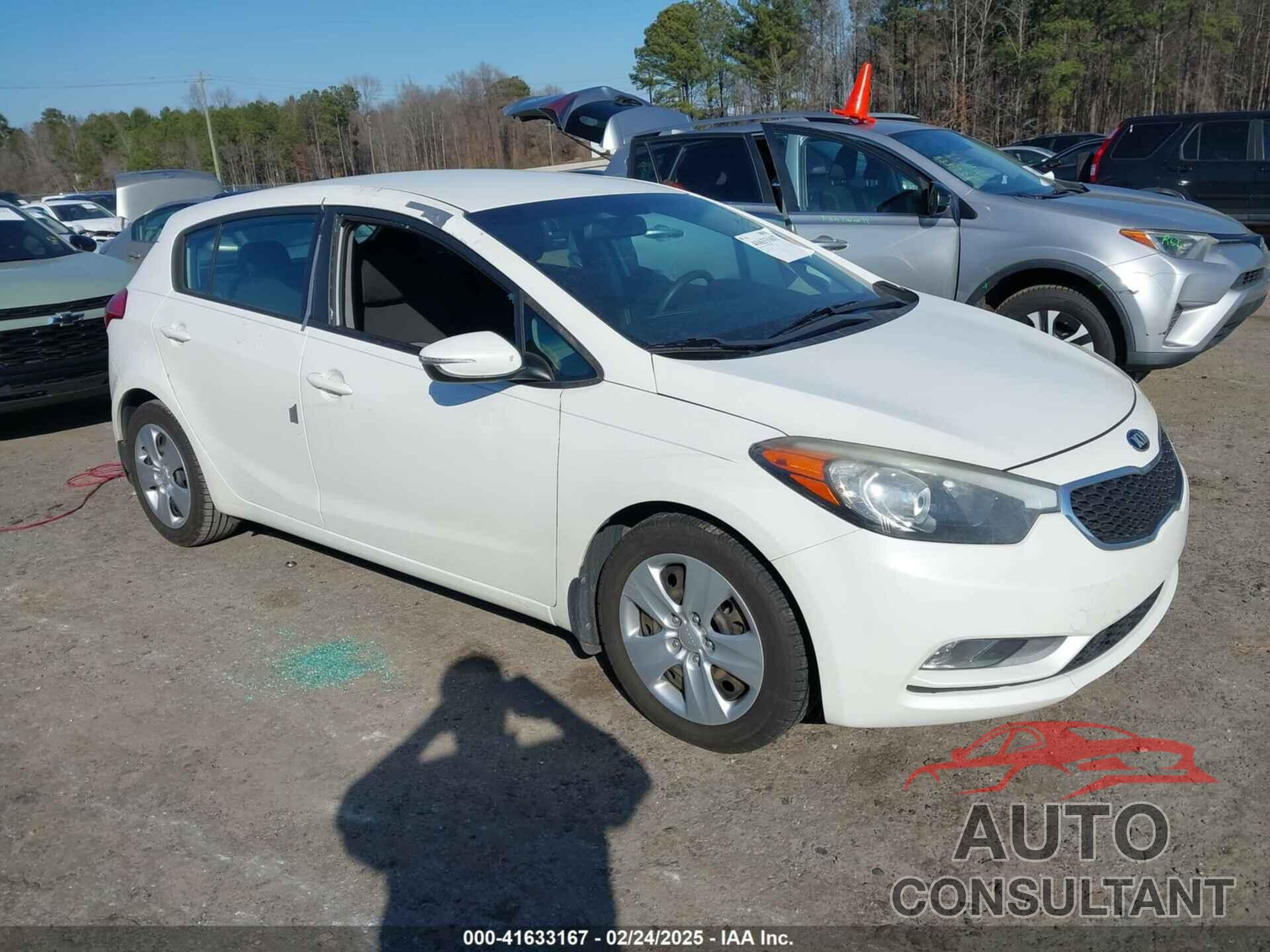 KIA FORTE 5-DOOR 2016 - KNAFK5A84G5648487