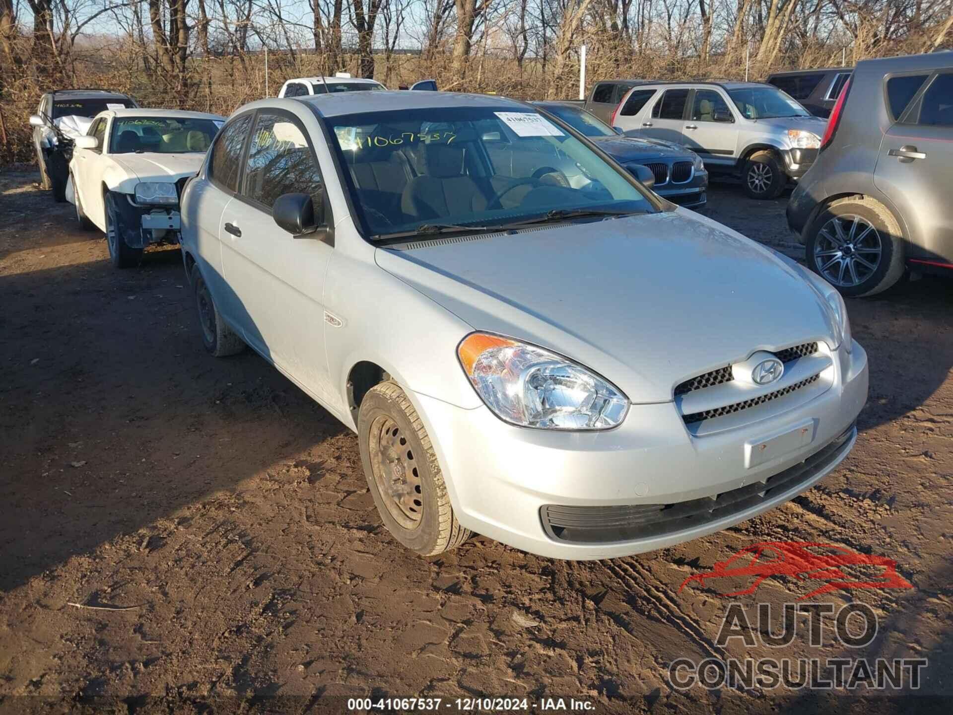 HYUNDAI ACCENT 2011 - KMHCM3ACXBU194278