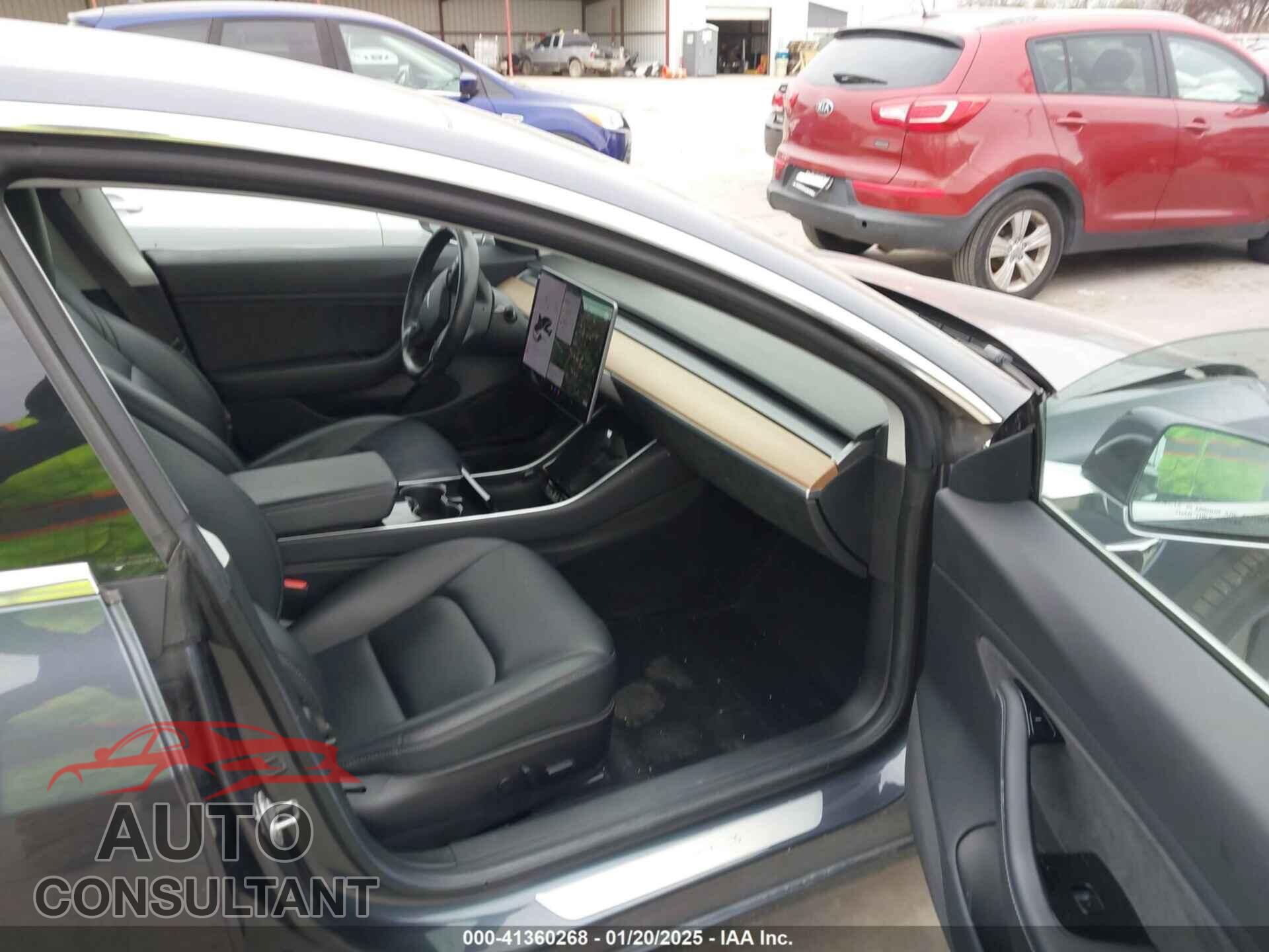 TESLA MODEL 3 2018 - 5YJ3E1EA8JF026497