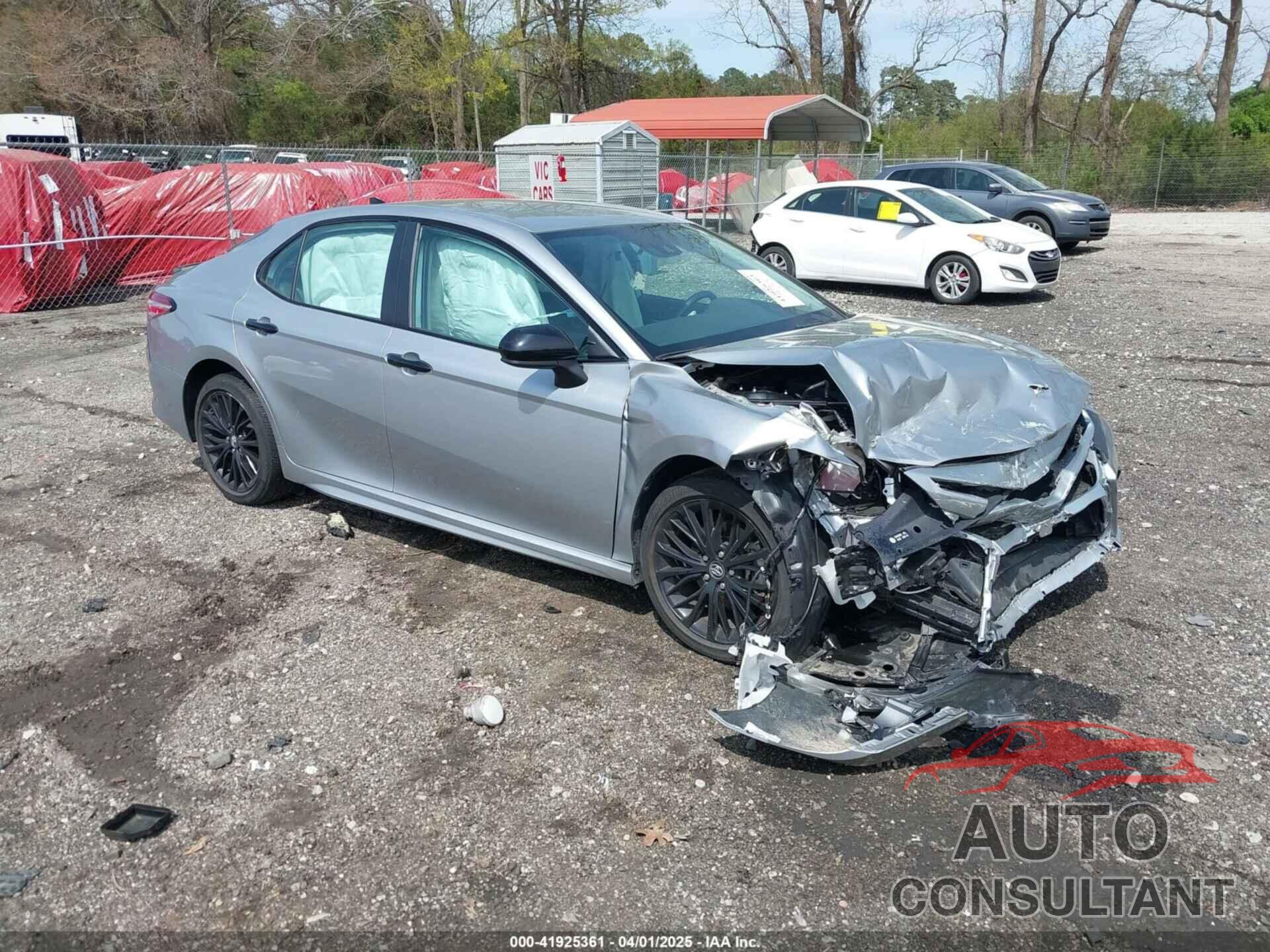 TOYOTA CAMRY 2020 - 4T1G11AK1LU332281