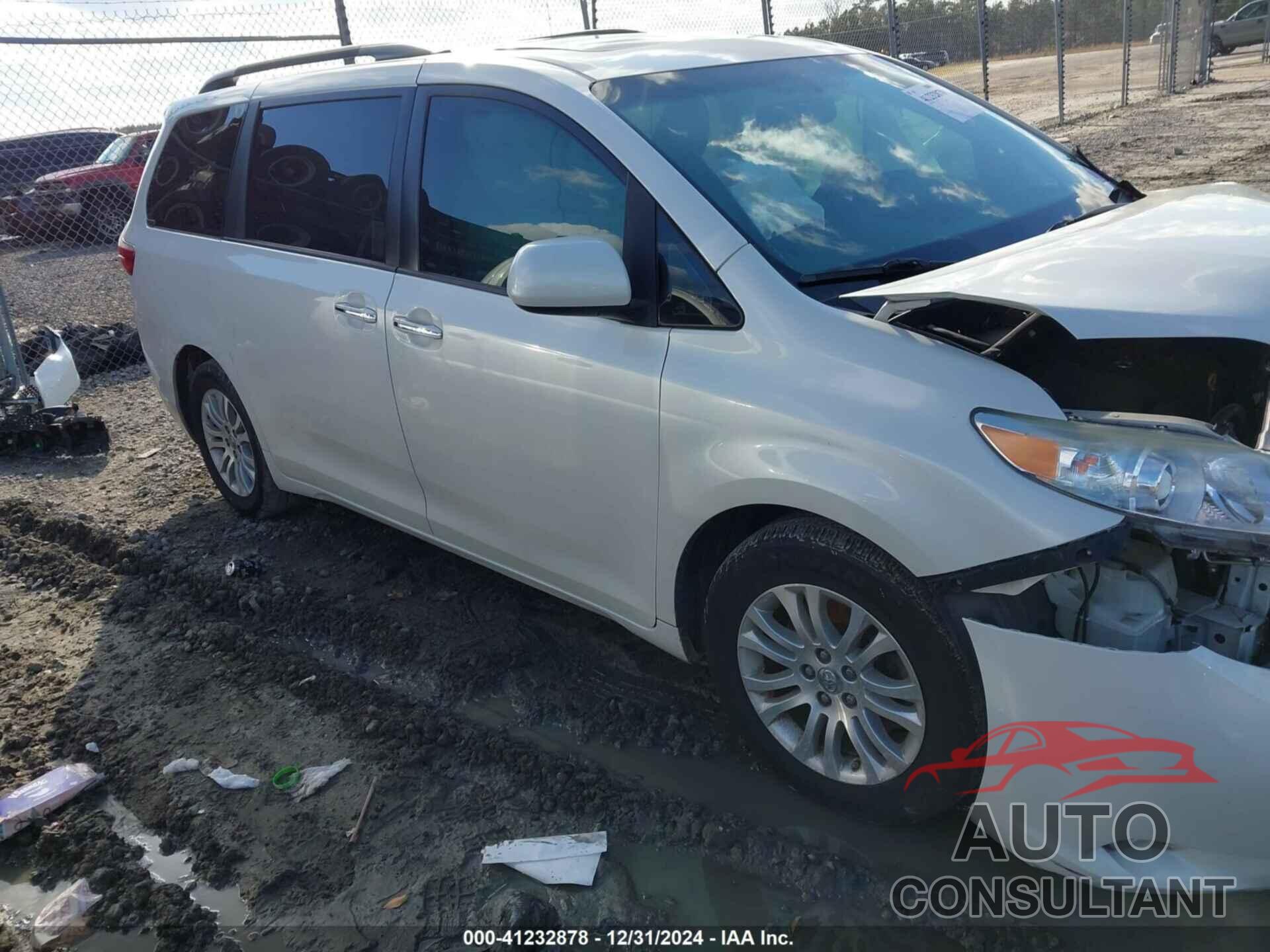 TOYOTA SIENNA 2017 - 5TDYZ3DC8HS766601