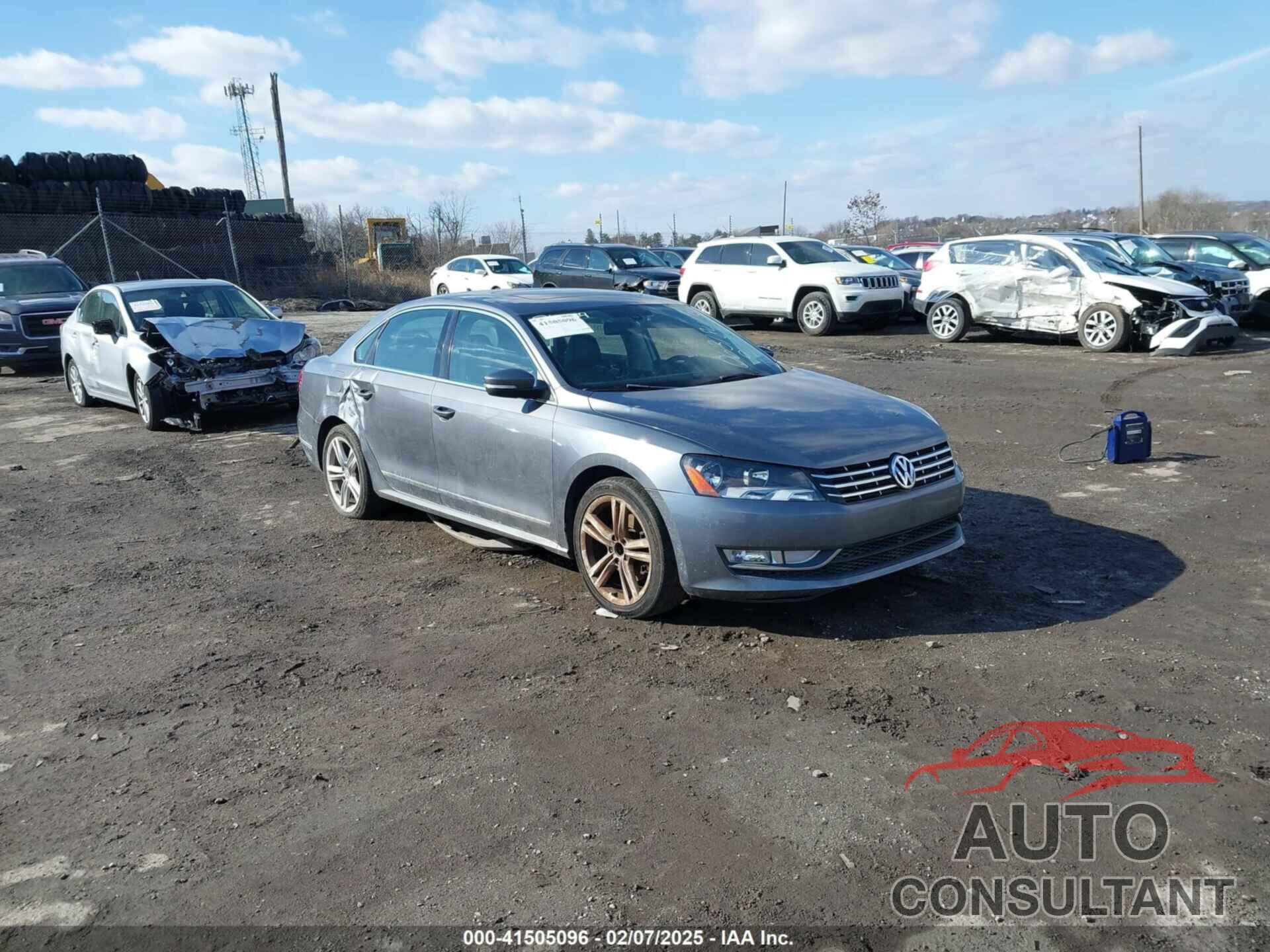 VOLKSWAGEN PASSAT 2013 - 1VWCM7A32DC063184