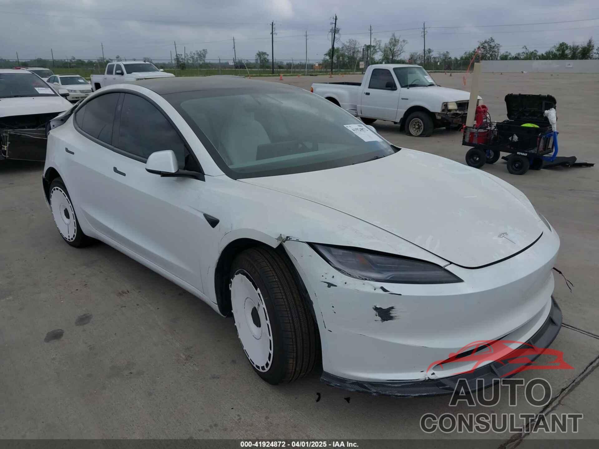 TESLA MODEL 3 2024 - 5YJ3E1EA4RF865607